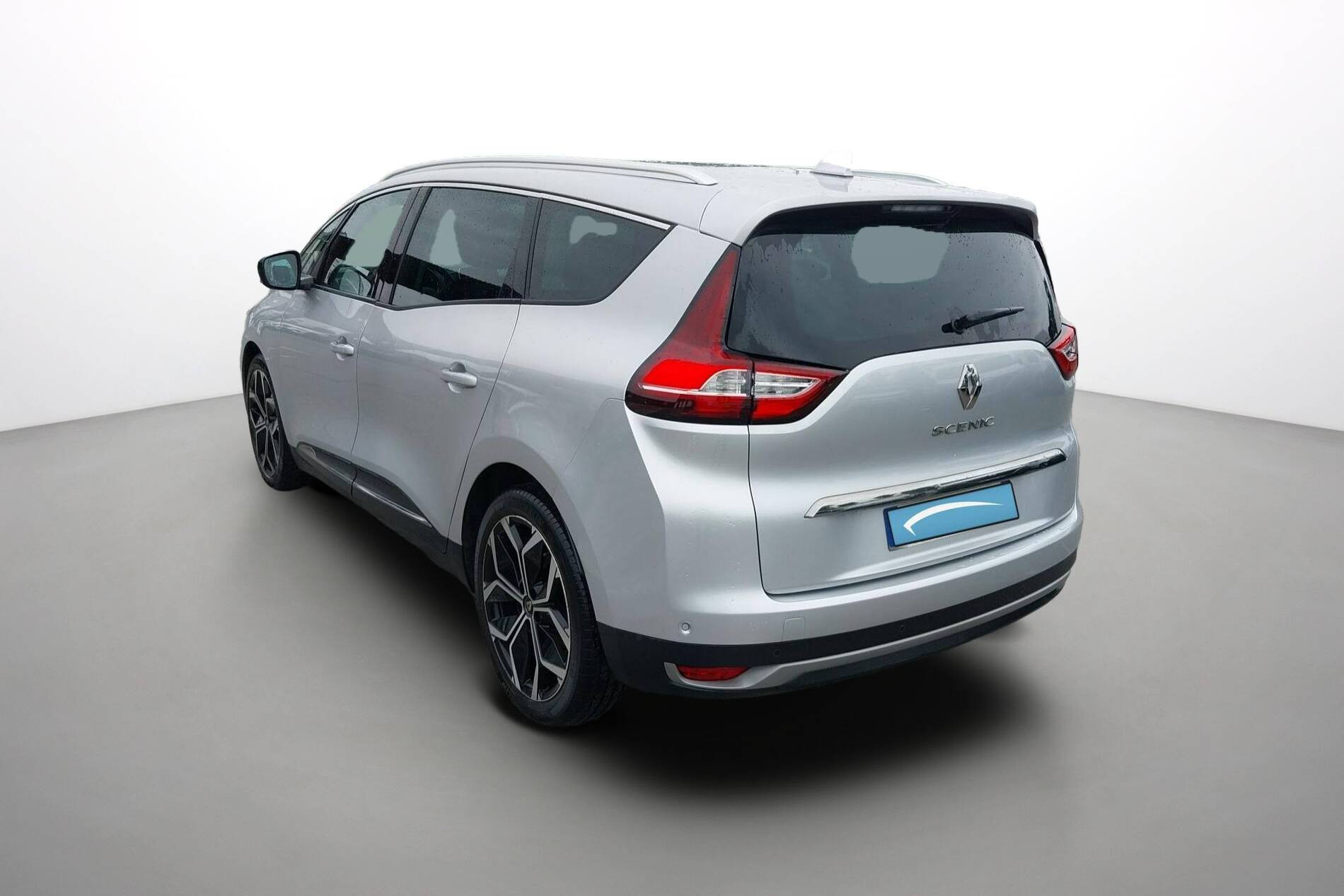 Vente en ligne Renault Grand Scenic 4 Grand Scenic TCe 140 EDC au prix de 21 890 €