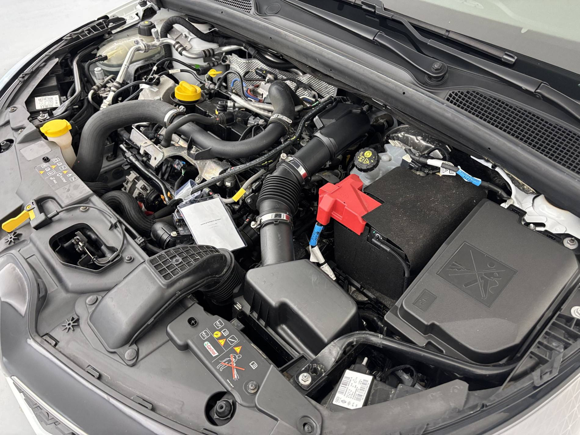 Vente en ligne Renault Clio 5 Clio TCe 90 - 21 au prix de 13 990 €