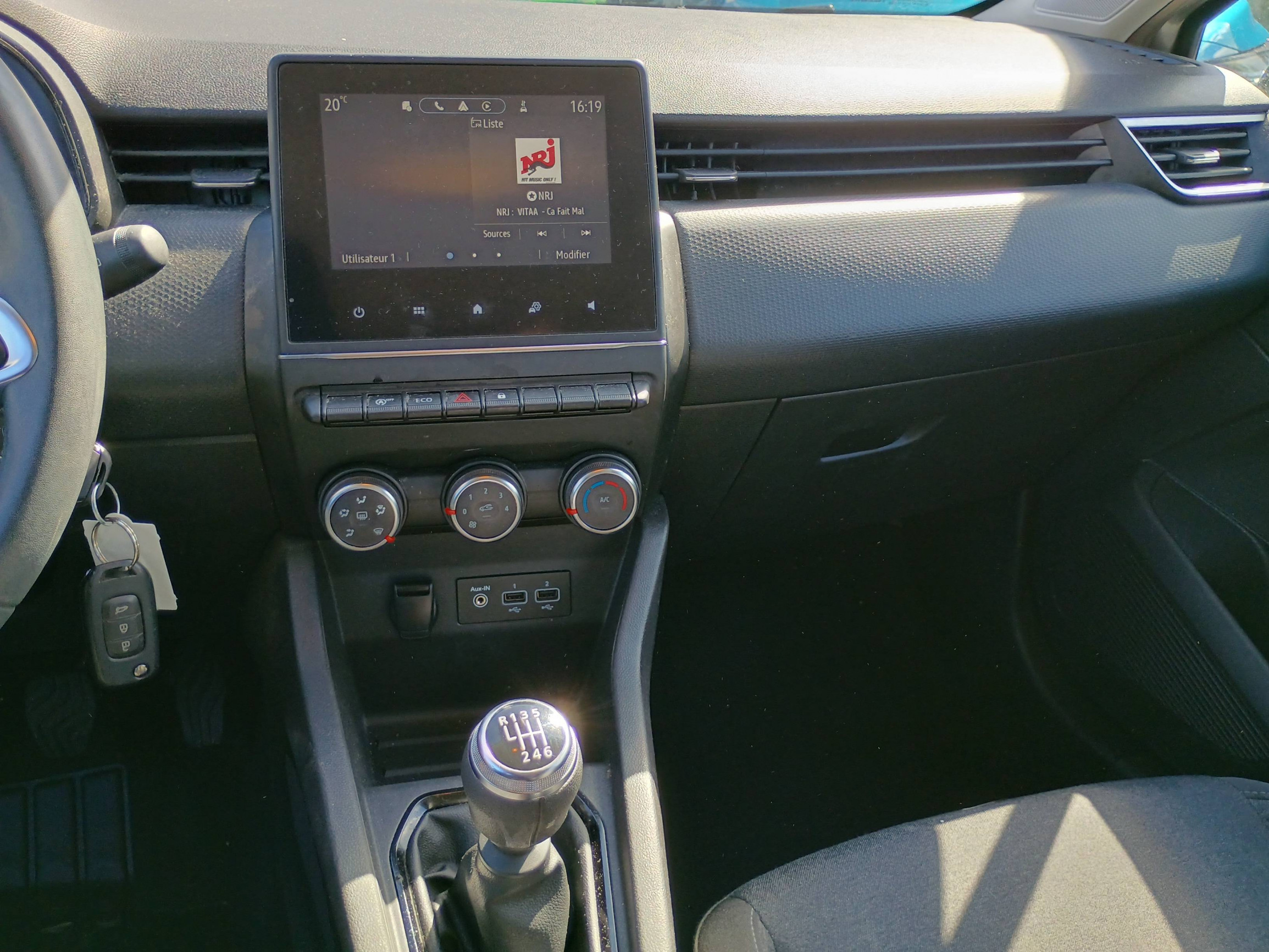 Vente en ligne Renault Clio 5 Clio TCe 90 au prix de 13 990 €