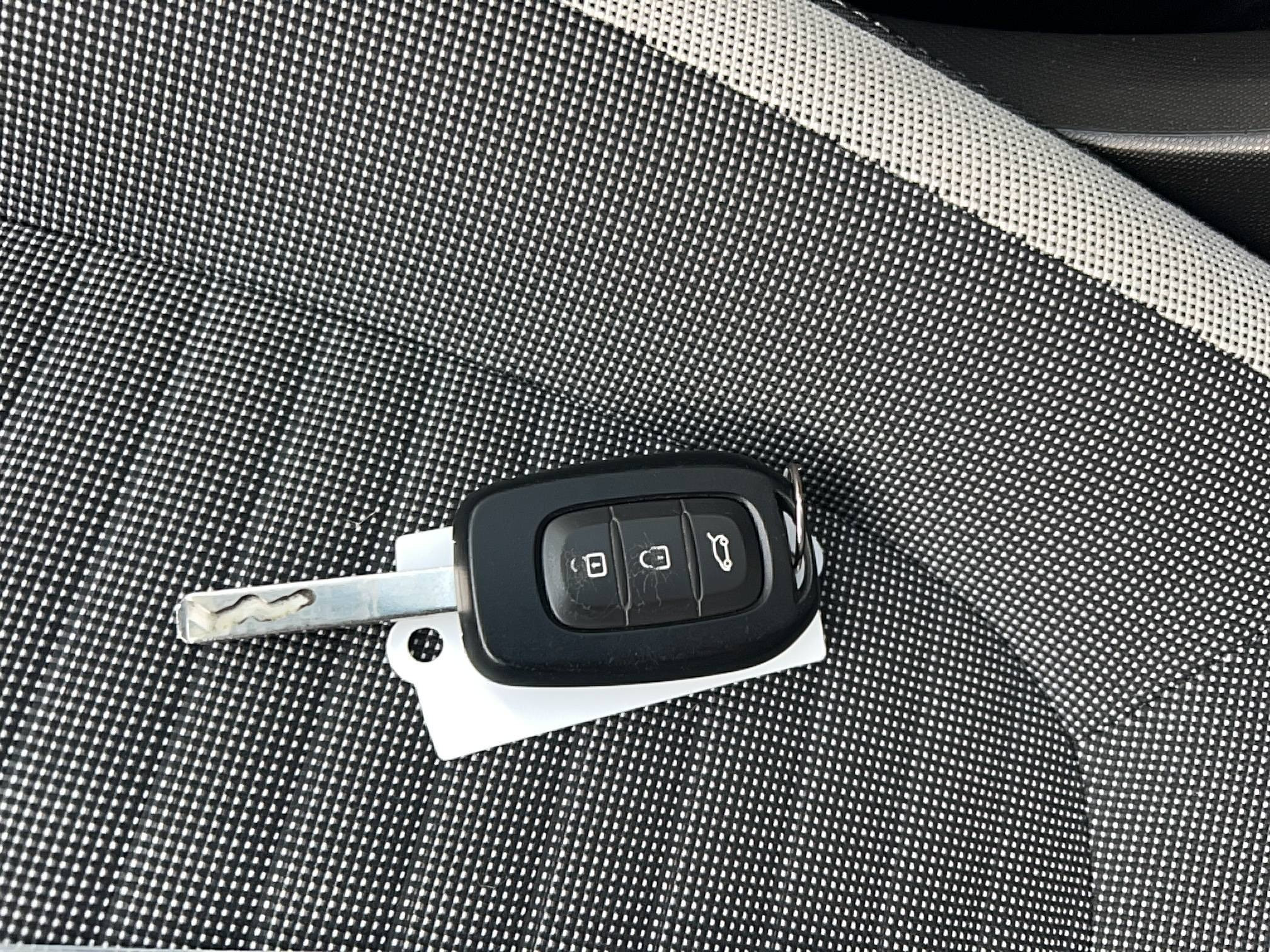 Vente en ligne Renault Twingo 3  SCe 65 au prix de 10 490 €