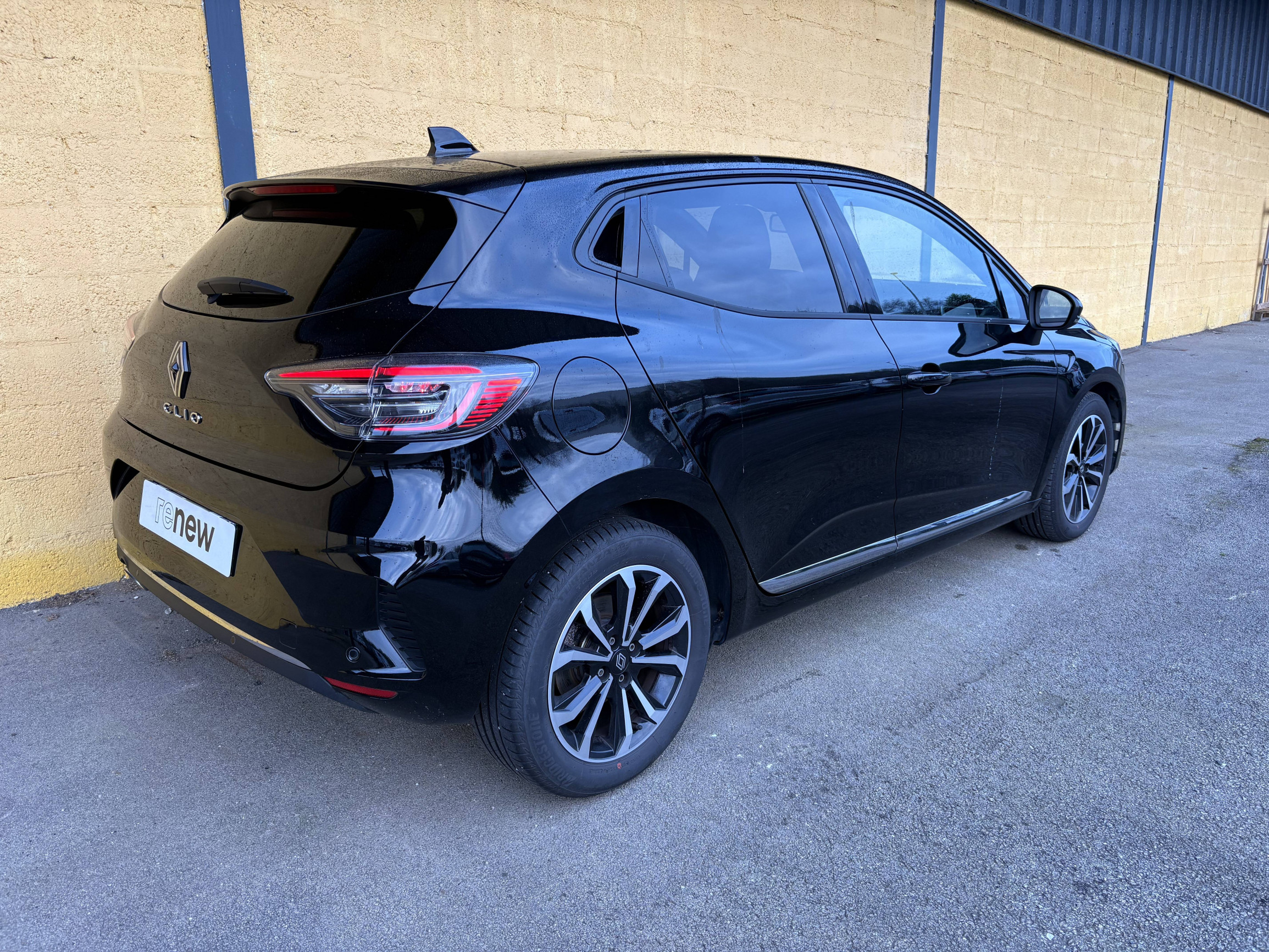 Vente en ligne Renault Clio 5 Clio TCe 90 ch GSR2 au prix de 18 890 €