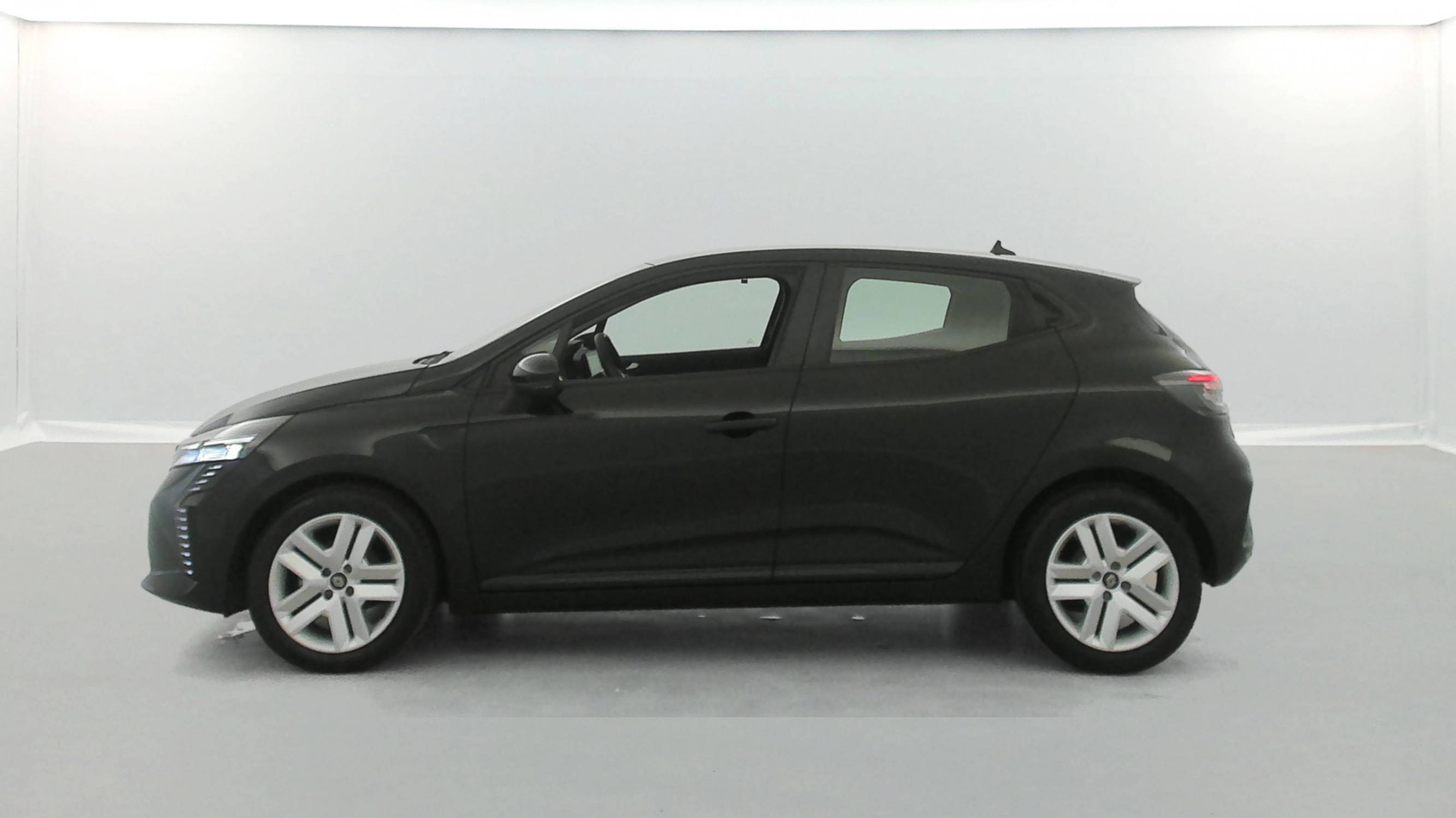 Vente en ligne Renault Clio 5 Clio TCe 90 au prix de 14 590 €