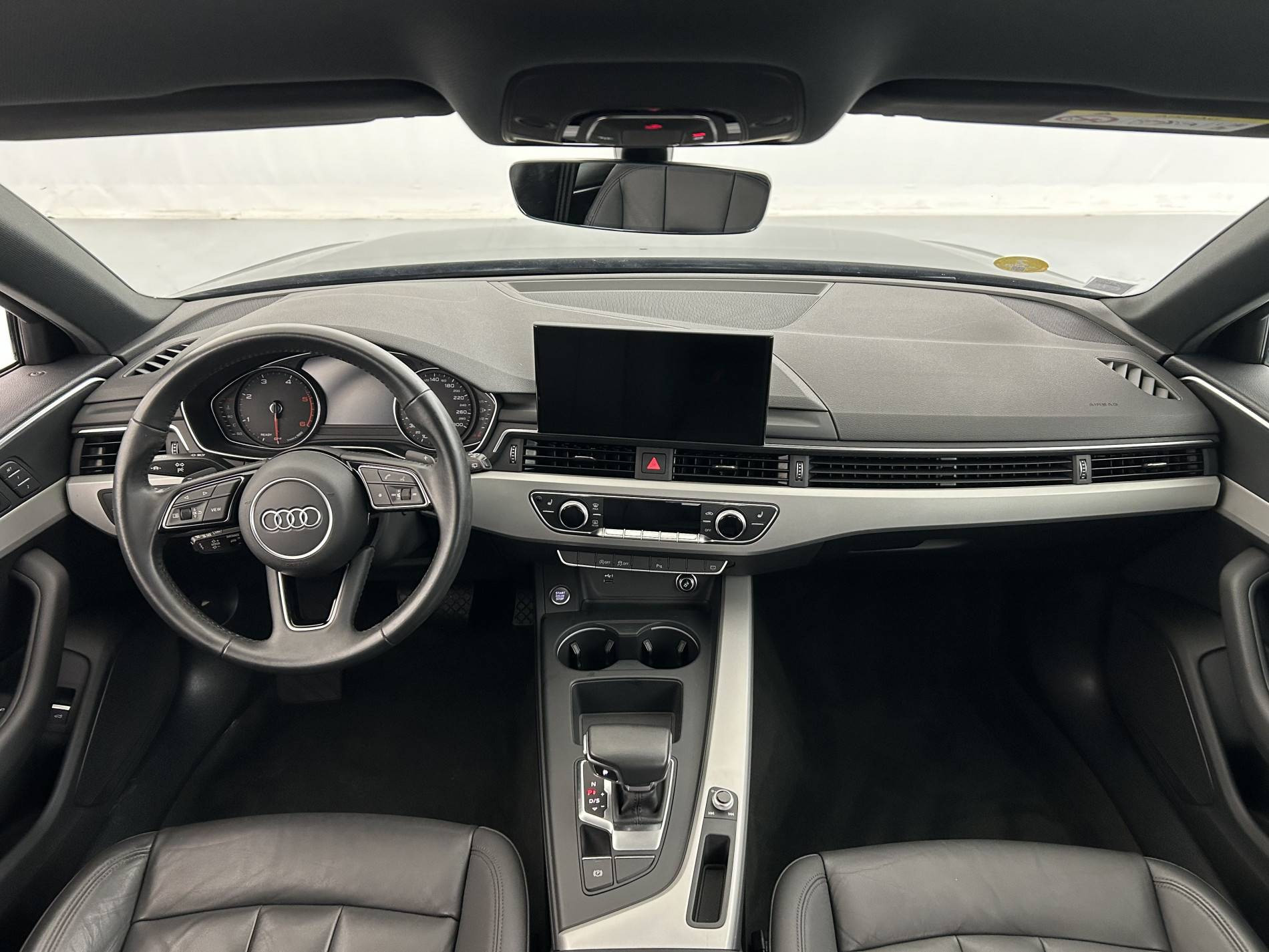 Vente en ligne Audi A4 Avant  35 TDI 163 S tronic 7 au prix de 28 790 €