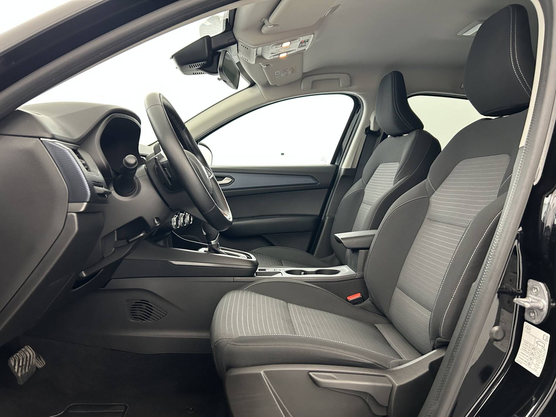 Vente en ligne Renault Arkana  mild hybrid 140 EDC FAP - 22 au prix de 19 990 €