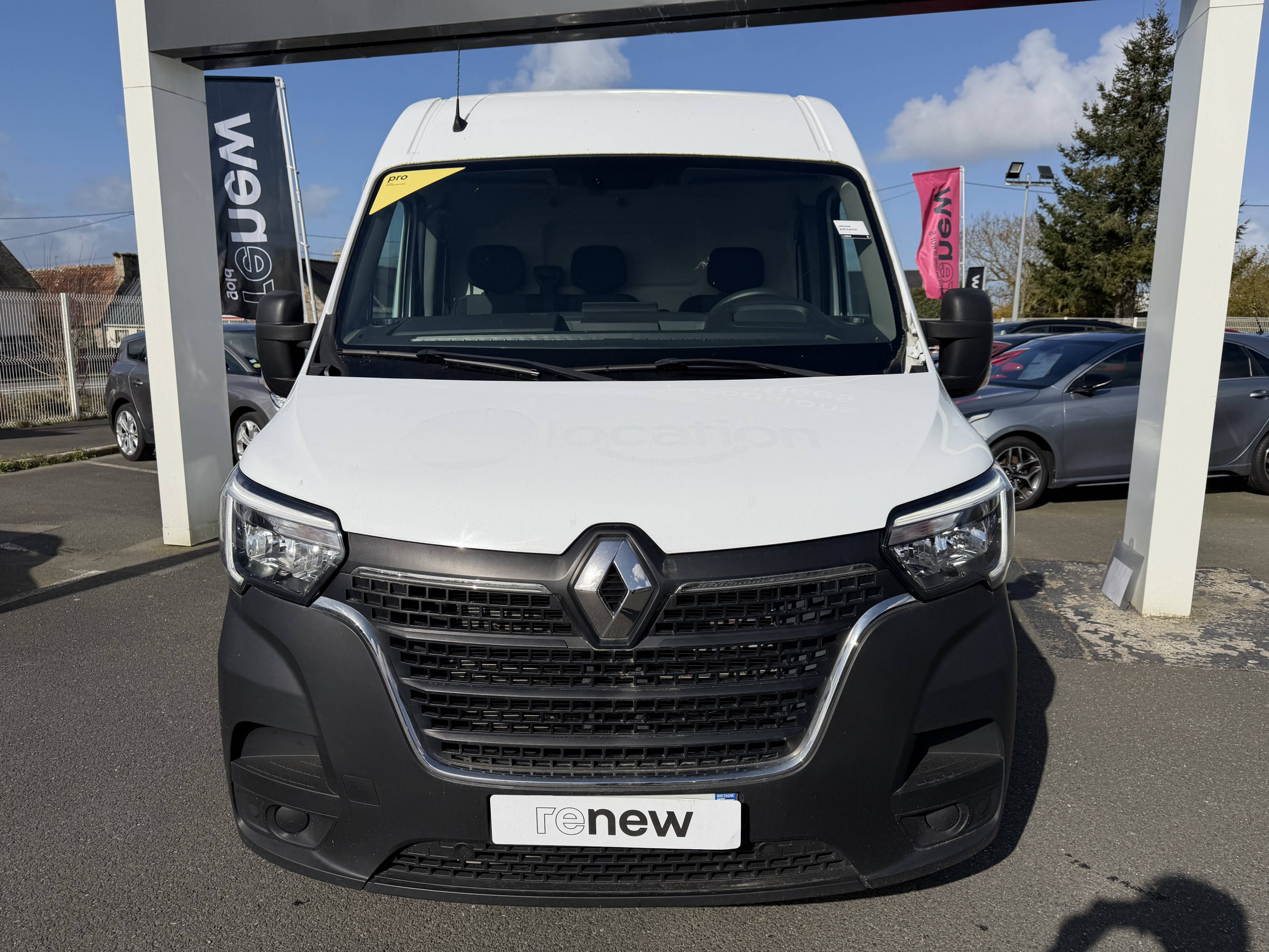 Renault Master Fourgon MASTER FGN TRAC F3500 L2H2 BLUE DCI 135 occasion de 2023 en vente à Lannion