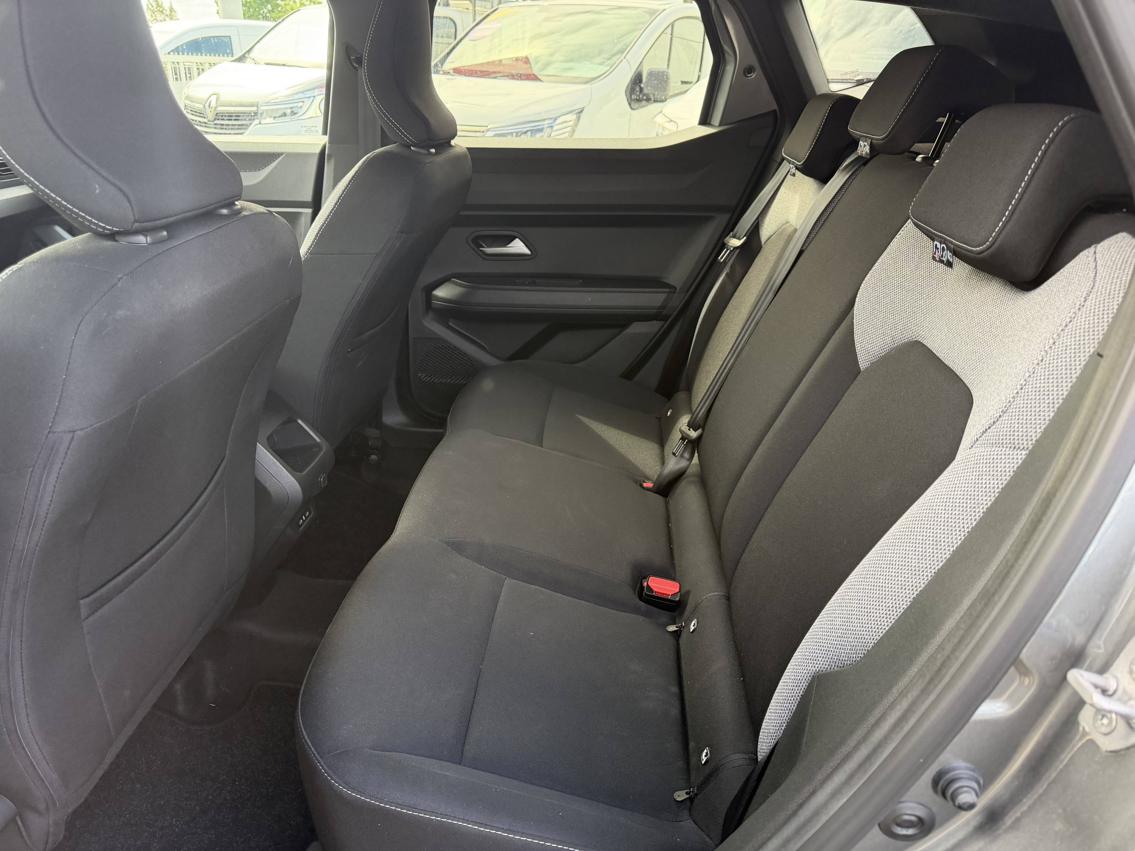 Vente en ligne Dacia Duster  Hybrid 155 au prix de 29 290 €