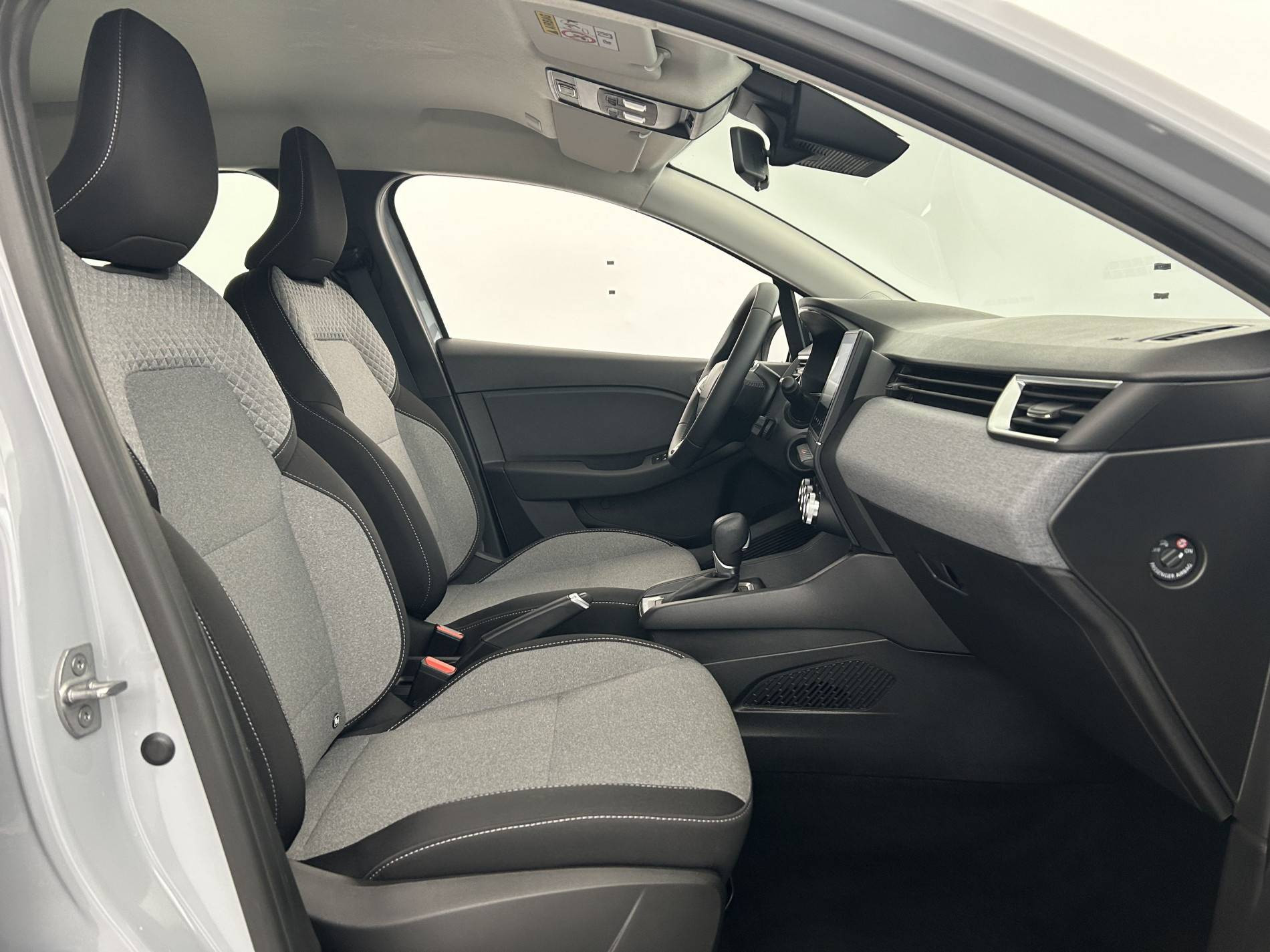 Vente en ligne Renault Clio 5 Clio E-Tech full hybrid 145 ch GSR2 au prix de 19 490 €