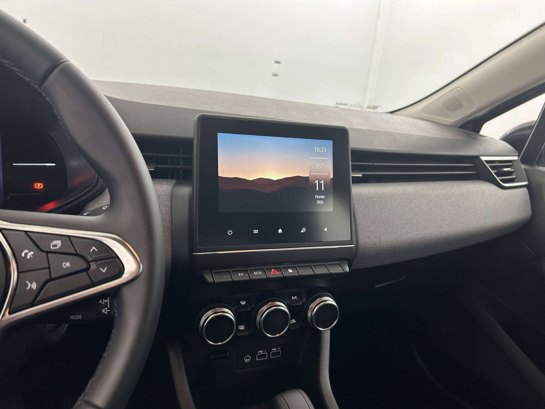 Vente en ligne Renault Clio 5 Clio E-Tech full hybrid 145 ch GSR2 au prix de 19 990 €