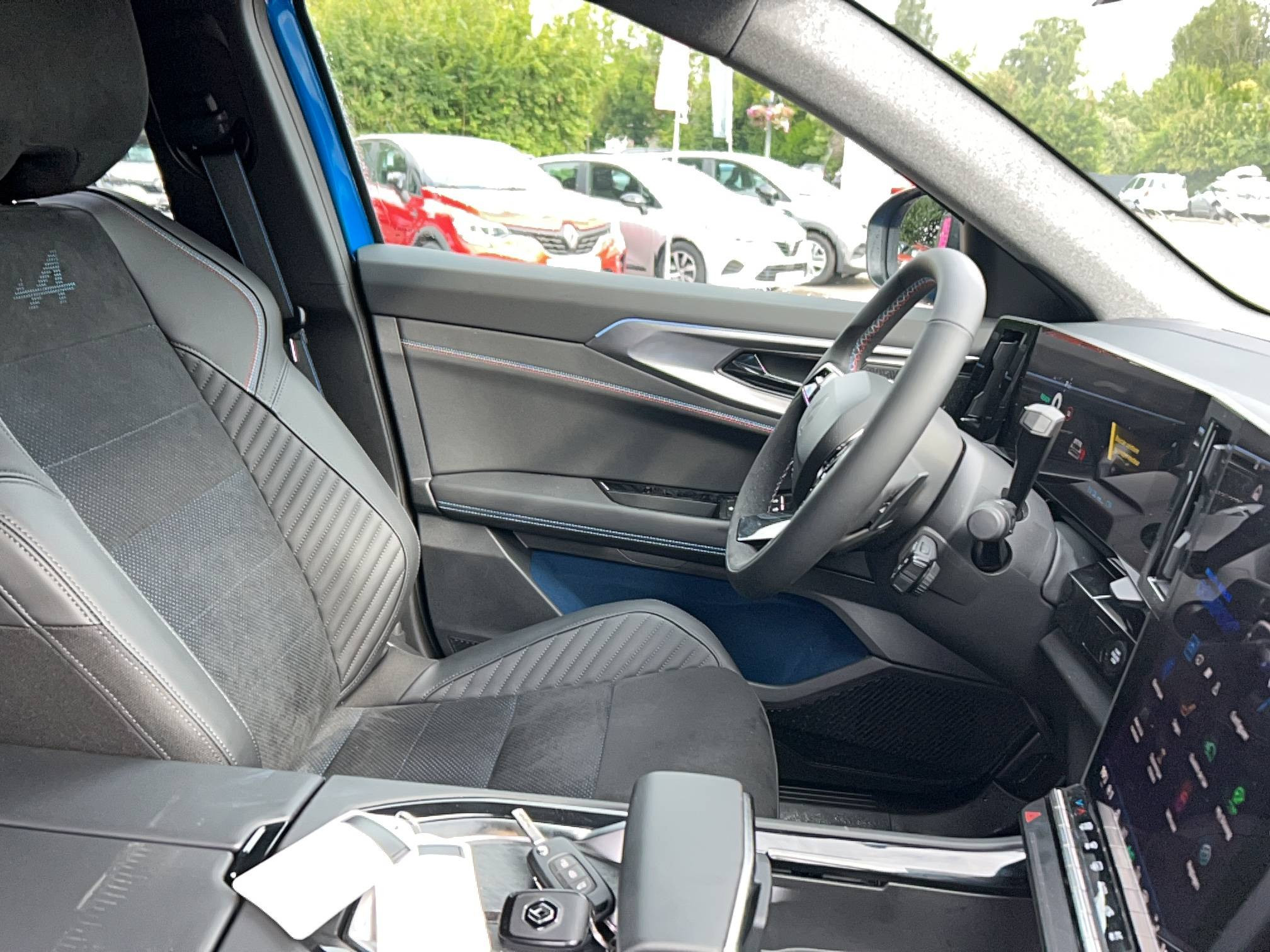 Vente en ligne Renault Rafale  E-Tech full hybrid 200 au prix de 42 990 €