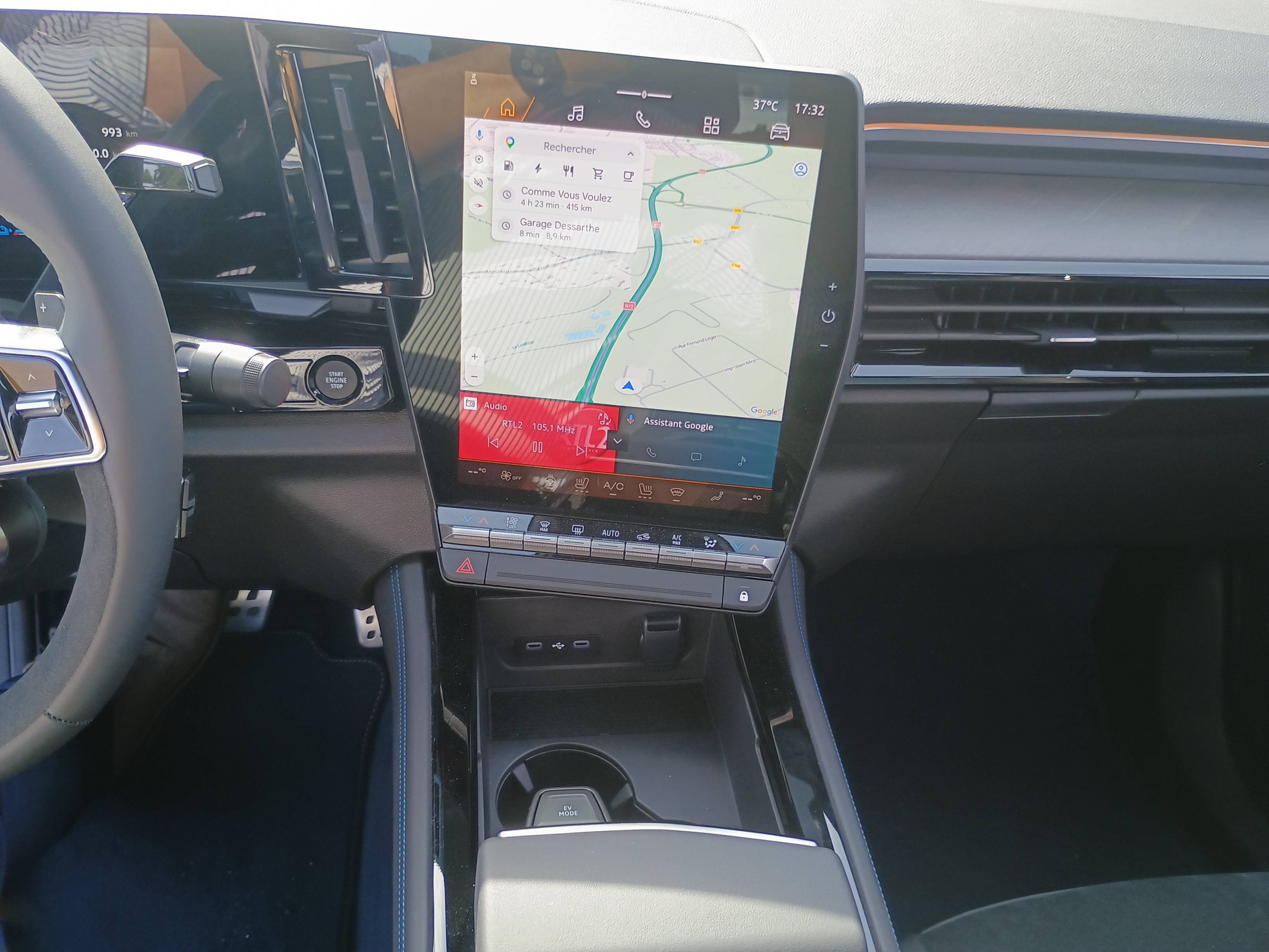 Vente en ligne Renault Rafale  hyper hybrid E-Tech 300 ch 4x4 au prix de 57 490 €