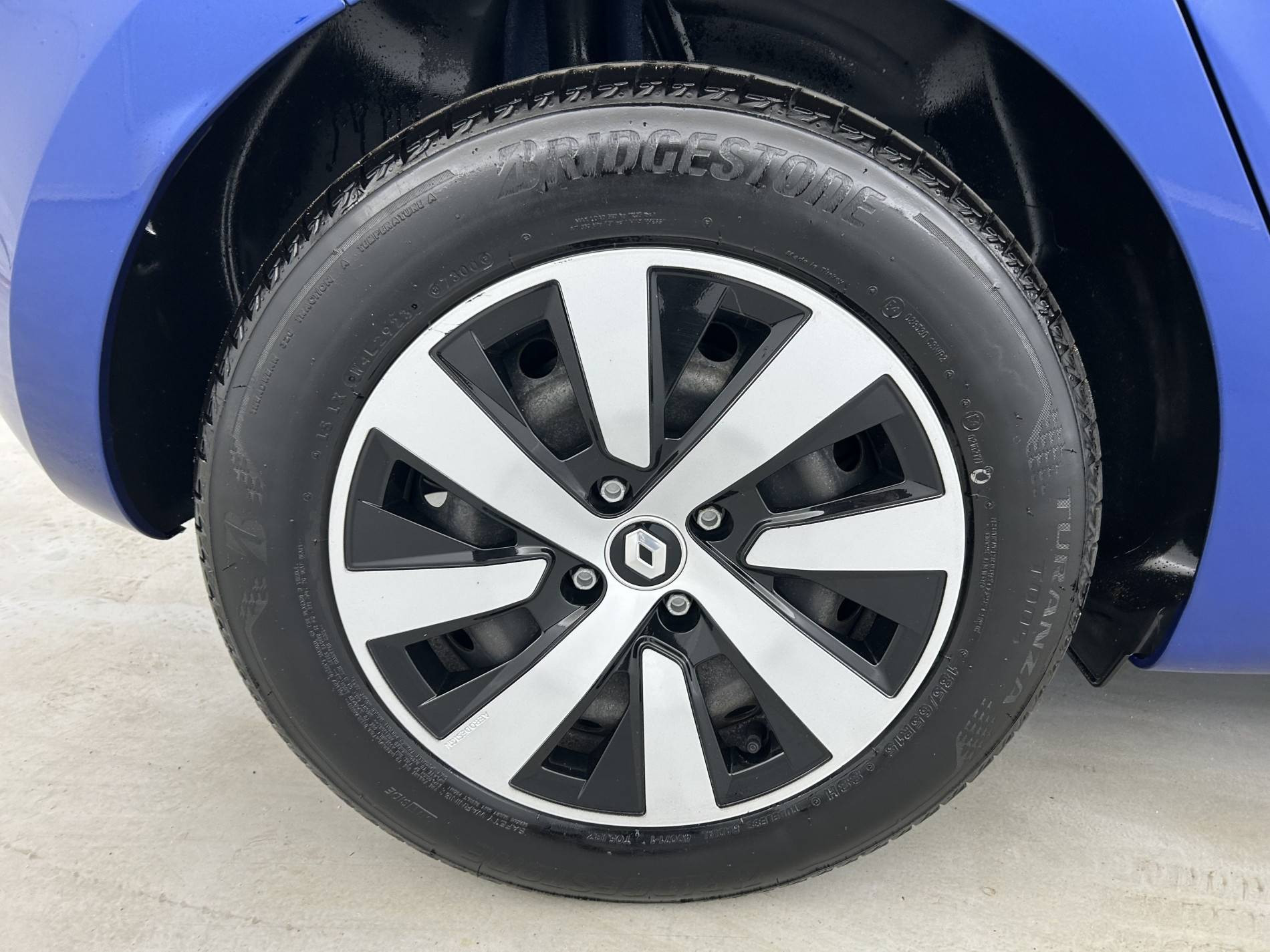 Vente en ligne Renault Clio 5 Clio TCe 90 au prix de 13 990 €