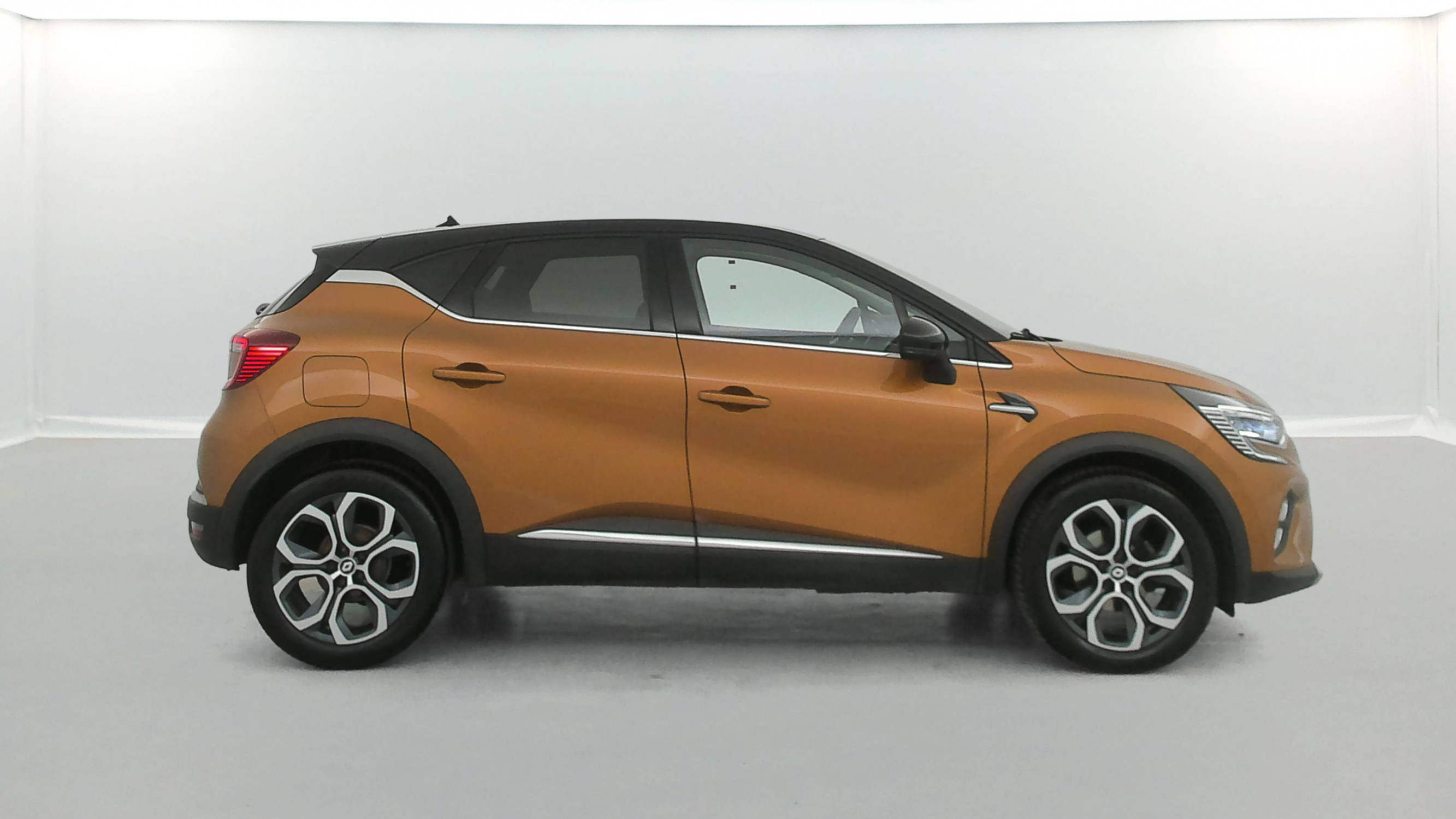 Vente en ligne Renault Captur  TCe 140 EDC - 21 au prix de 16 990 €