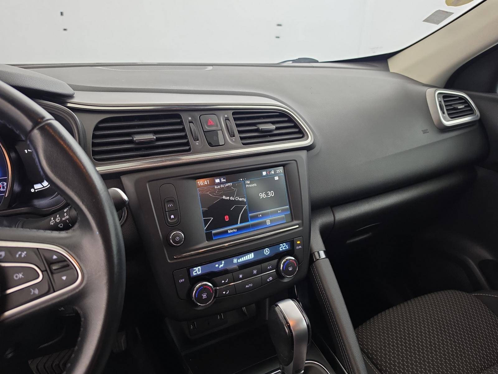 Vente en ligne Renault Kadjar Kadjar dCi 110 Energy EDC au prix de 14 980 €