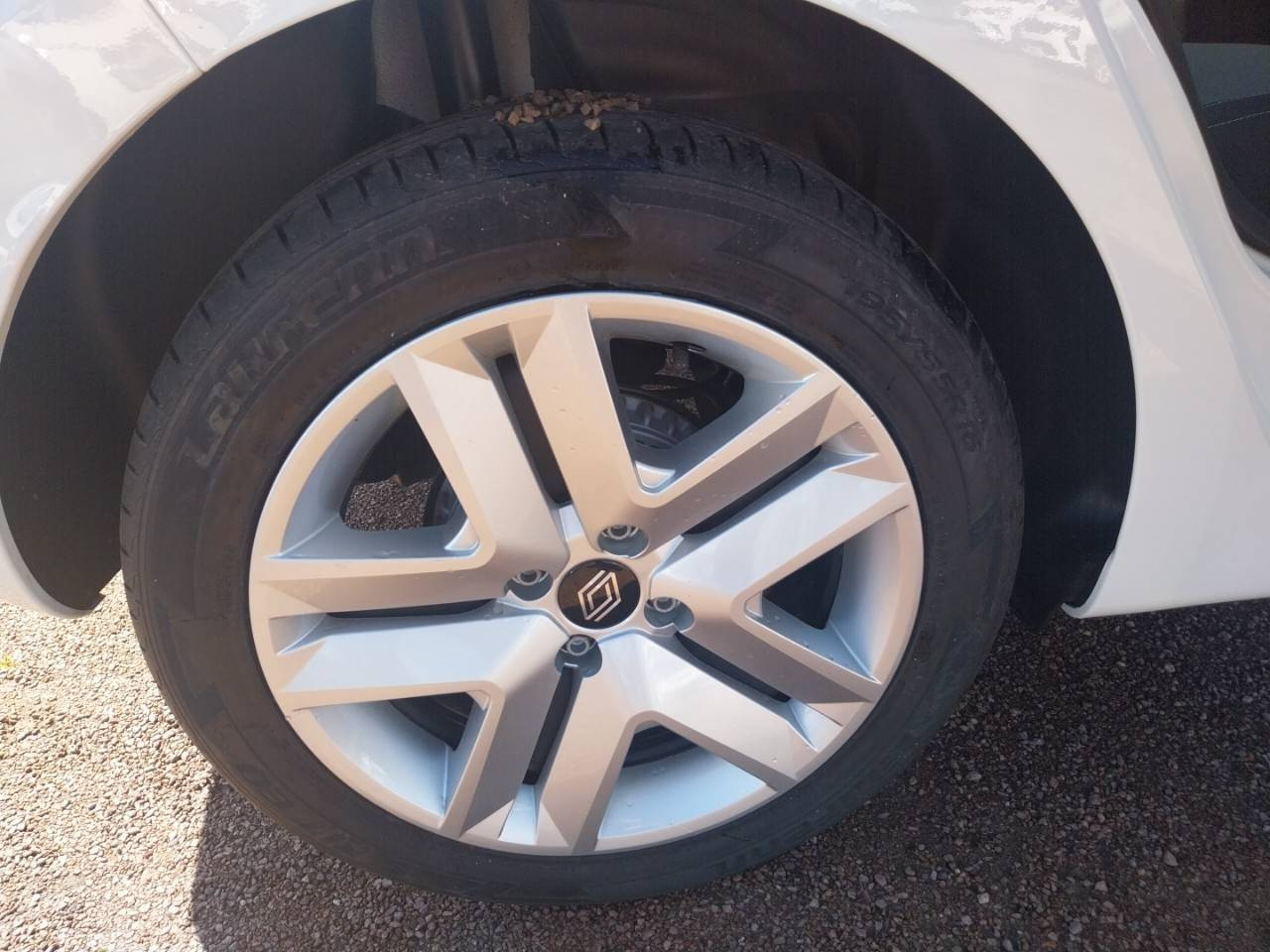 Vente en ligne Renault Clio 5 Clio TCe 90 ch GSR2 au prix de 15 990 €