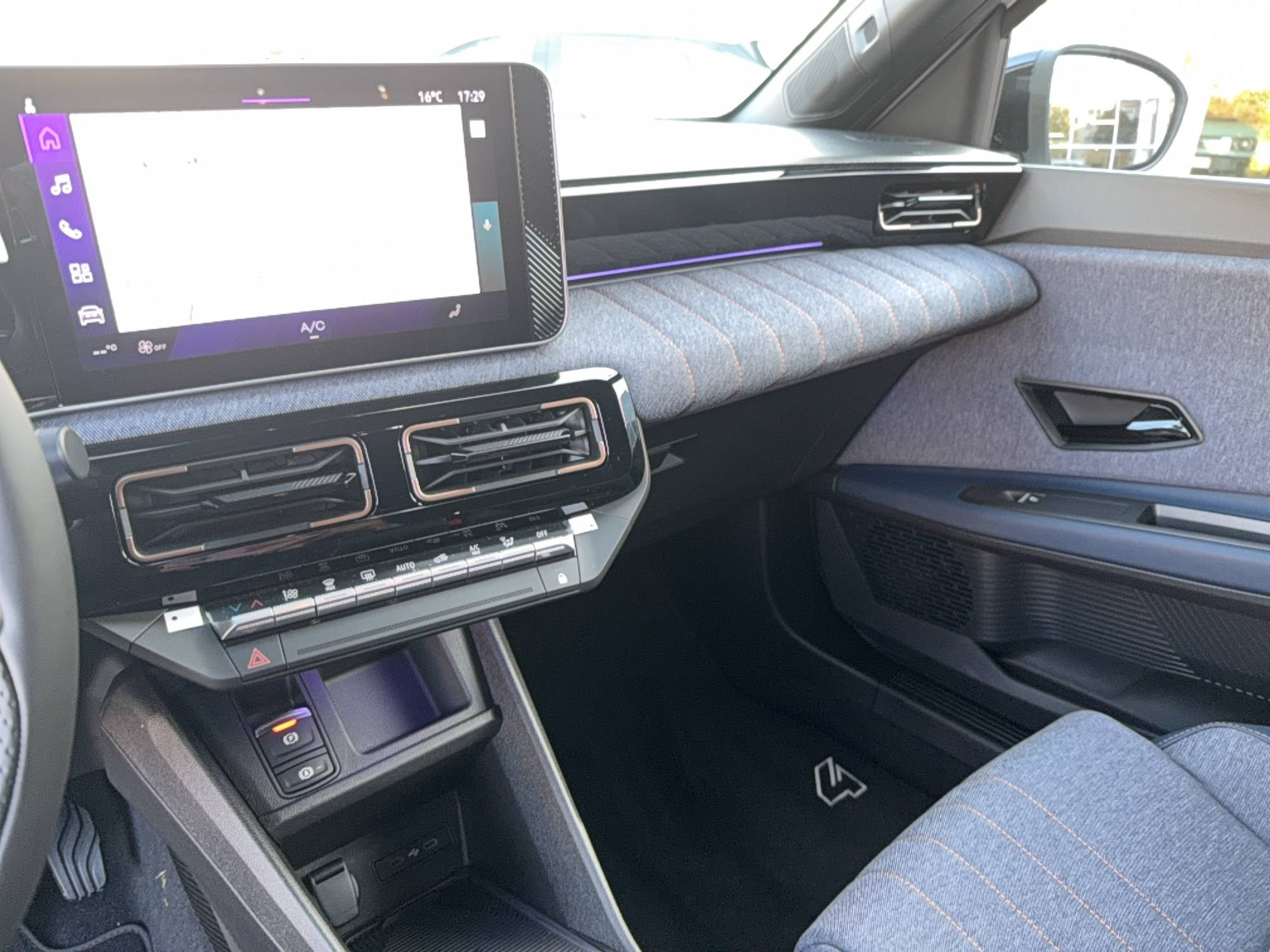 Vente en ligne Renault R4 E-Tech  150 ch autonomie confort au prix de 33 540 €