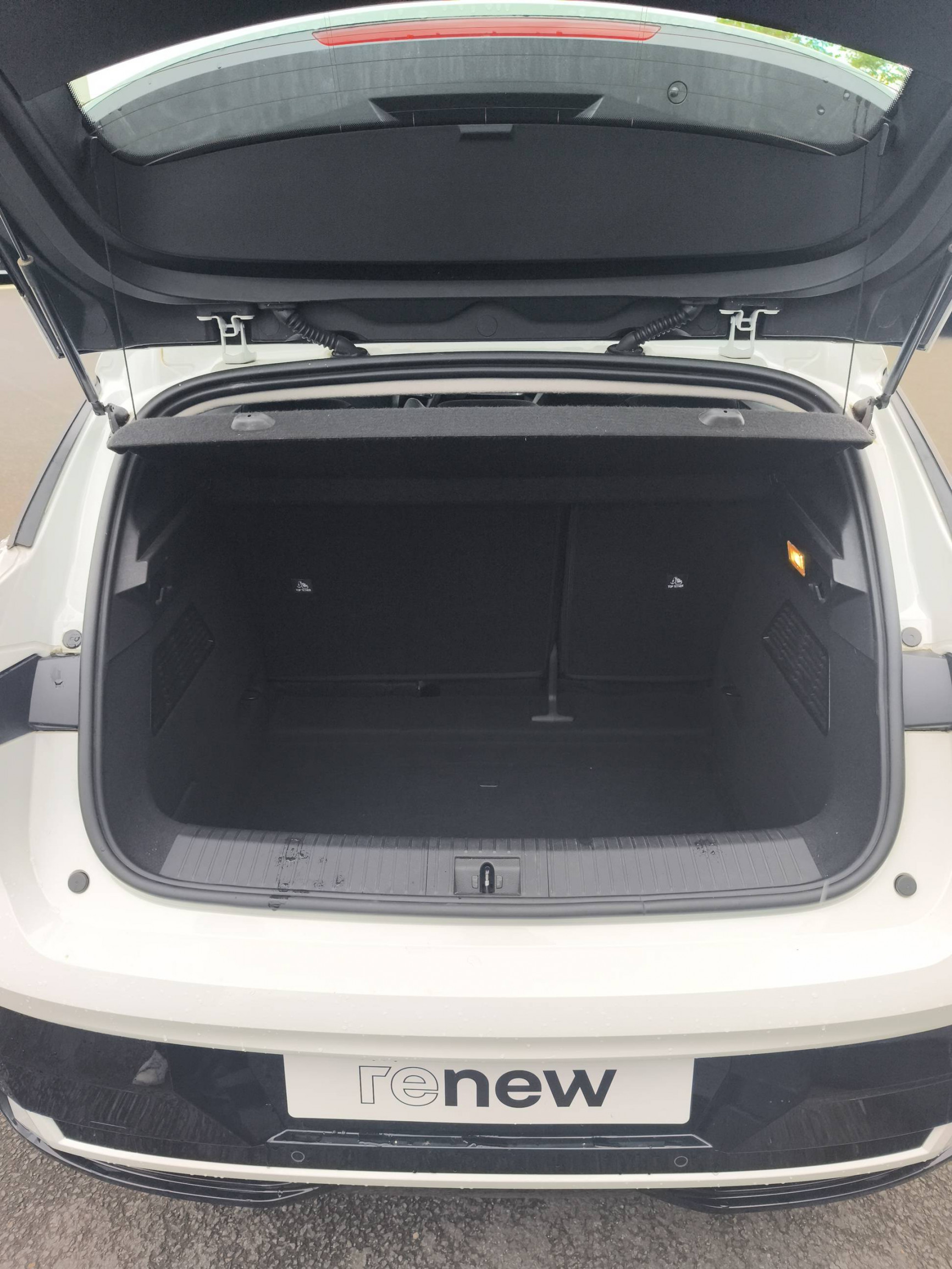 Vente en ligne Renault Megane E-Tech  EV60 220 ch super charge au prix de 21 490 €