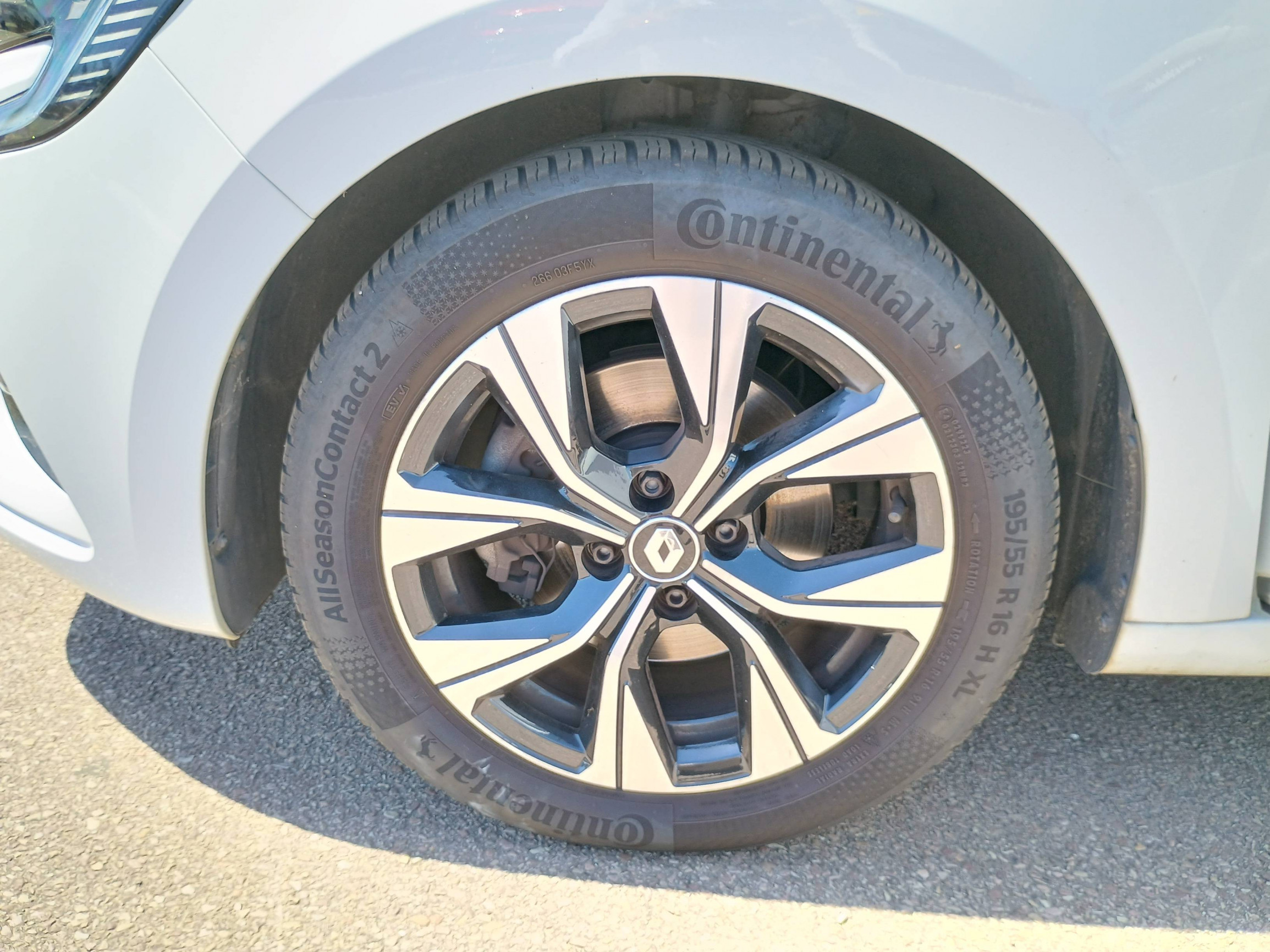 Vente en ligne Renault Clio 5 Clio Blue dCi 100 au prix de 14 991 €