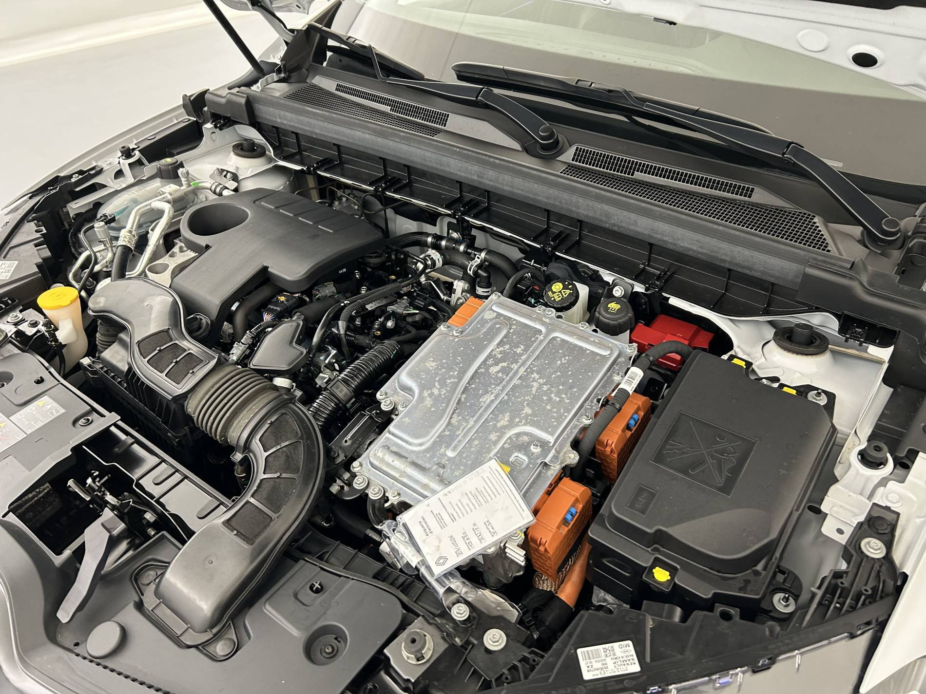 Vente en ligne Renault Arkana  E-Tech full hybrid 145 GSR2 au prix de 23 290 €