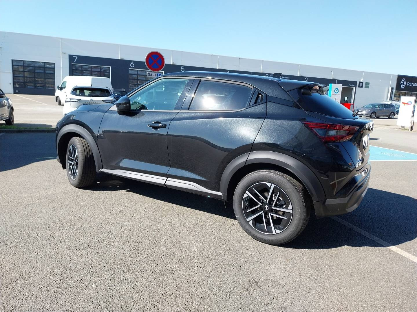Vente en ligne Nissan Juke  HYBRID 143 au prix de 28 990 €