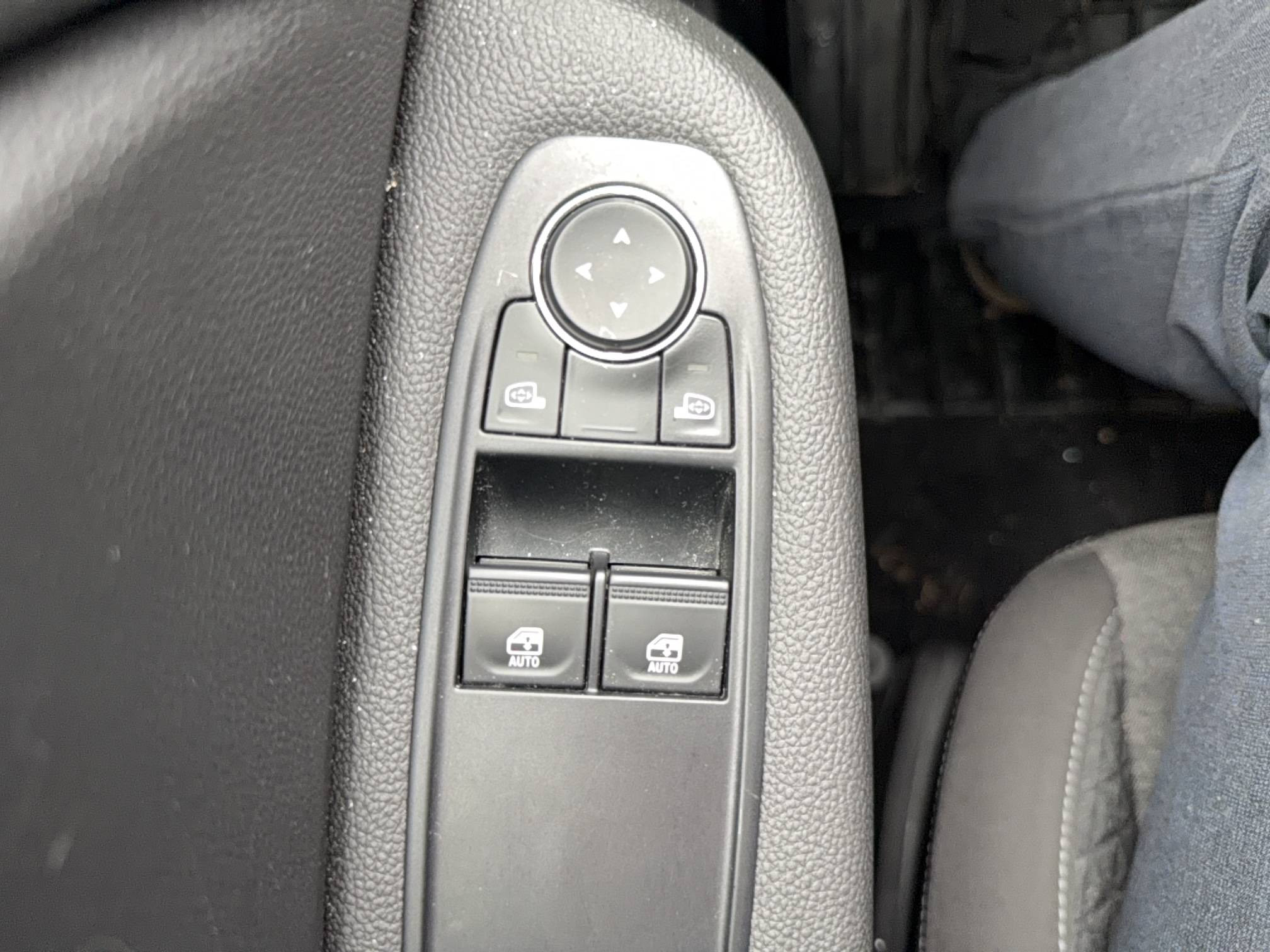 Vente en ligne Renault Clio 5 Clio TCe 90 au prix de 13 990 €