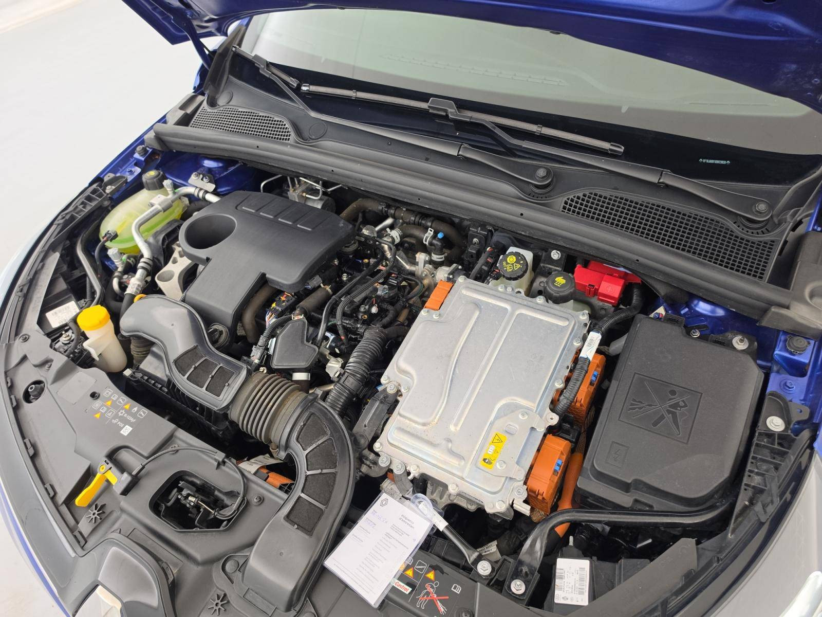 Vente en ligne Renault Clio 5 Clio E-Tech 140 - 21N au prix de 15 490 €