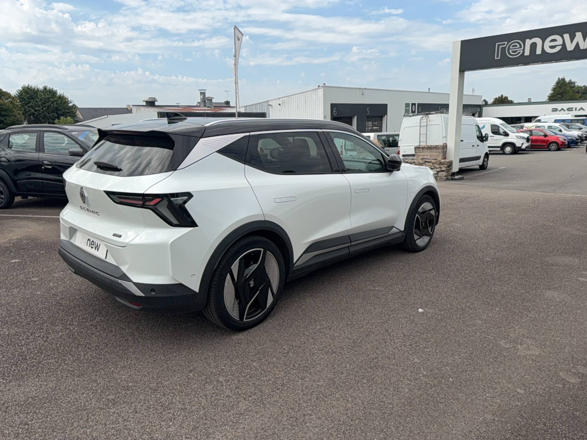 Vente en ligne Renault Scenic E-Tech Scenic E-Tech électrique 220 ch grande autonomie au prix de 38 990 €