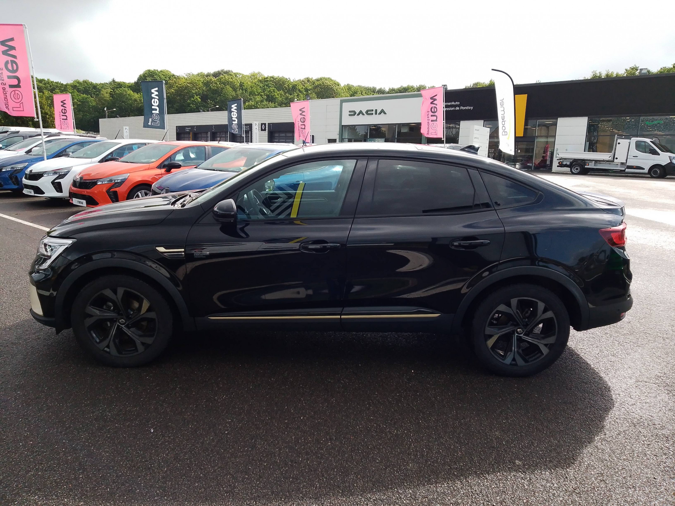 Vente en ligne Renault Arkana  E-Tech hybride 145 - 22 au prix de 24 990 €