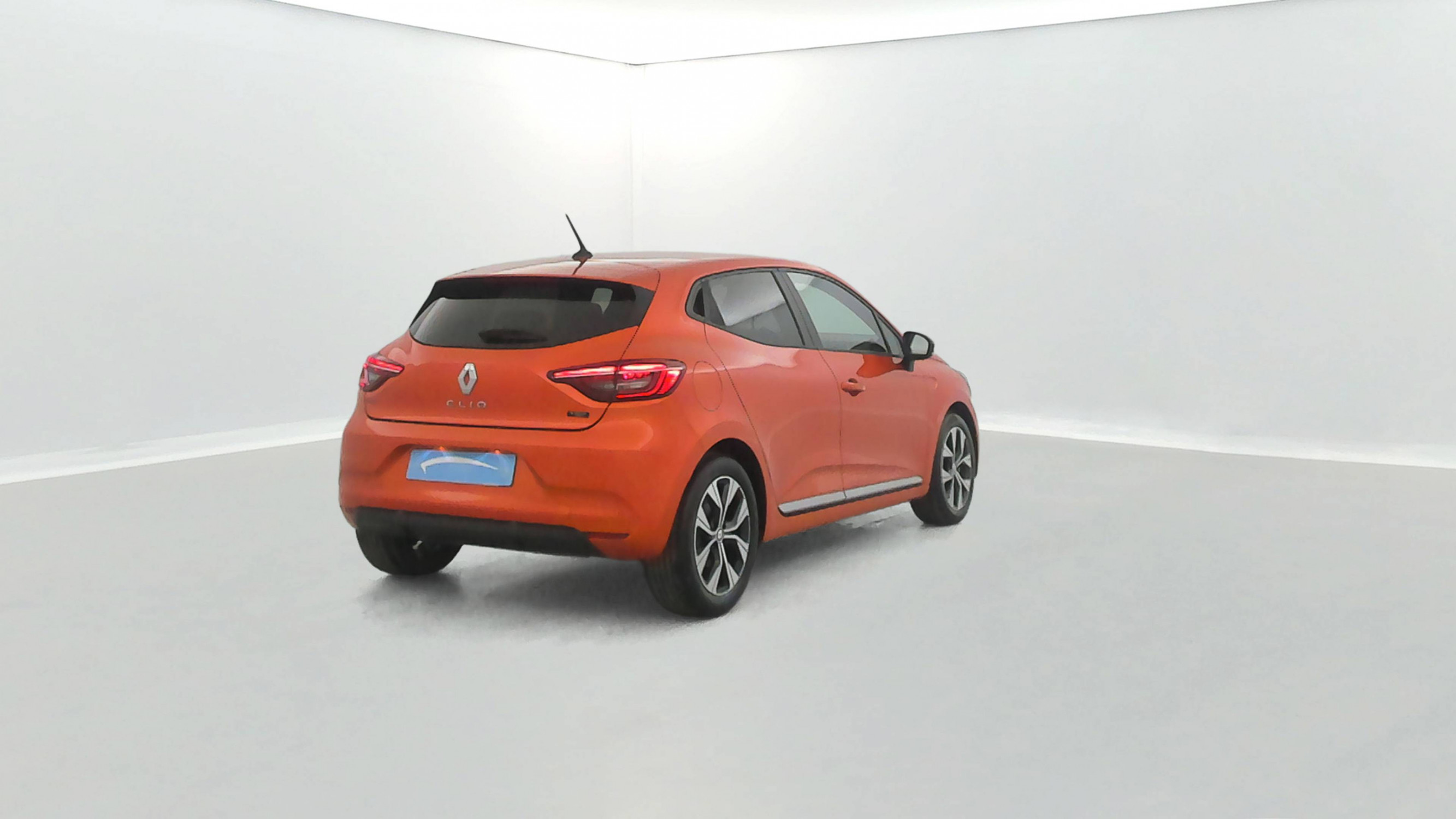 Vente en ligne Renault Clio 5 Clio E-Tech full hybrid 145 au prix de 17 390 €
