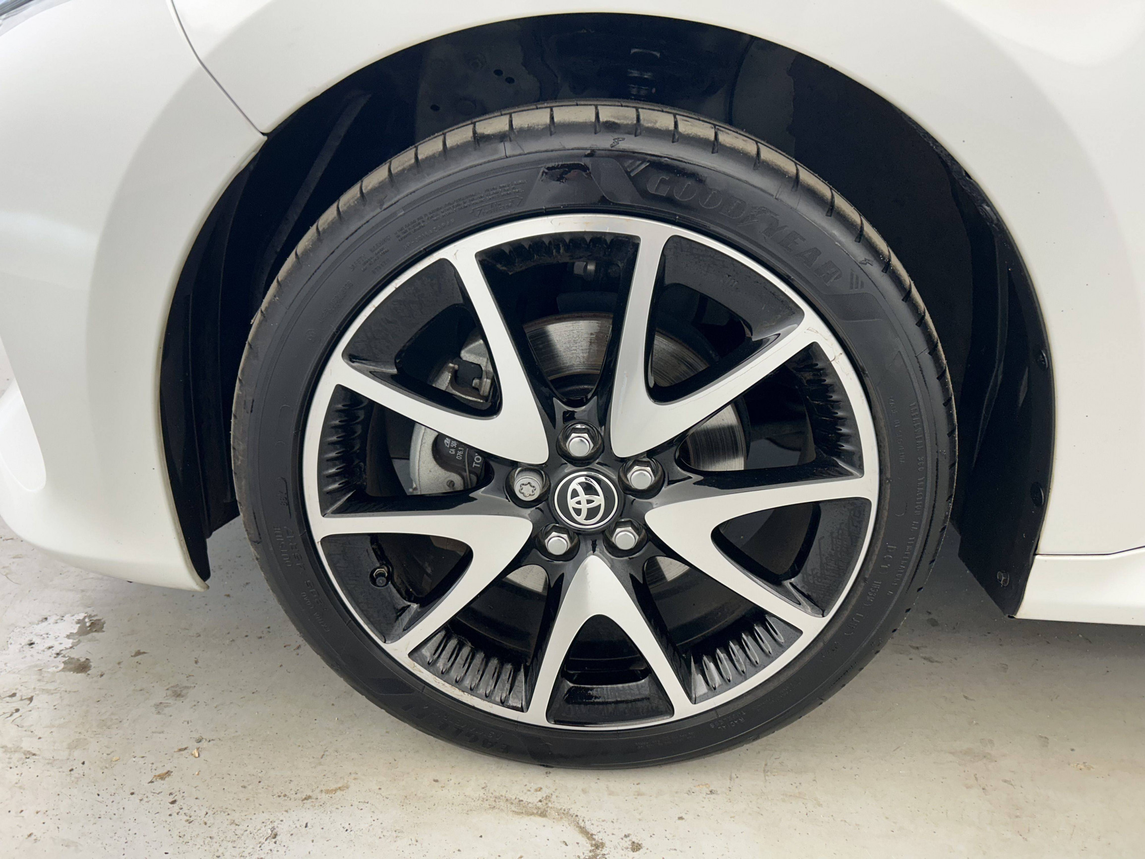 Vente en ligne Toyota Yaris Yaris Hybride 116h au prix de 18 500 €