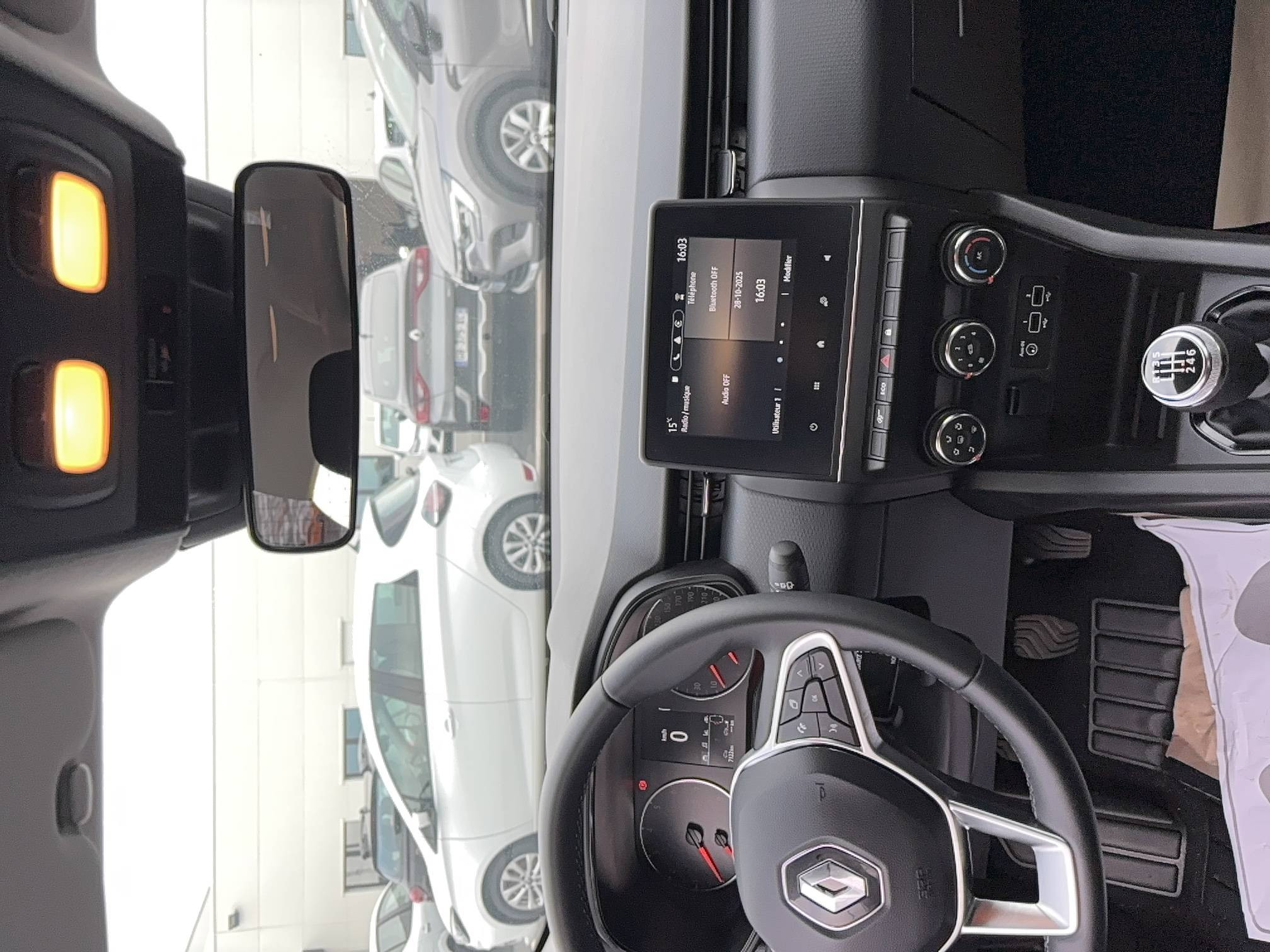 Vente en ligne Renault Clio 5 Clio TCe 90 au prix de 15 490 €