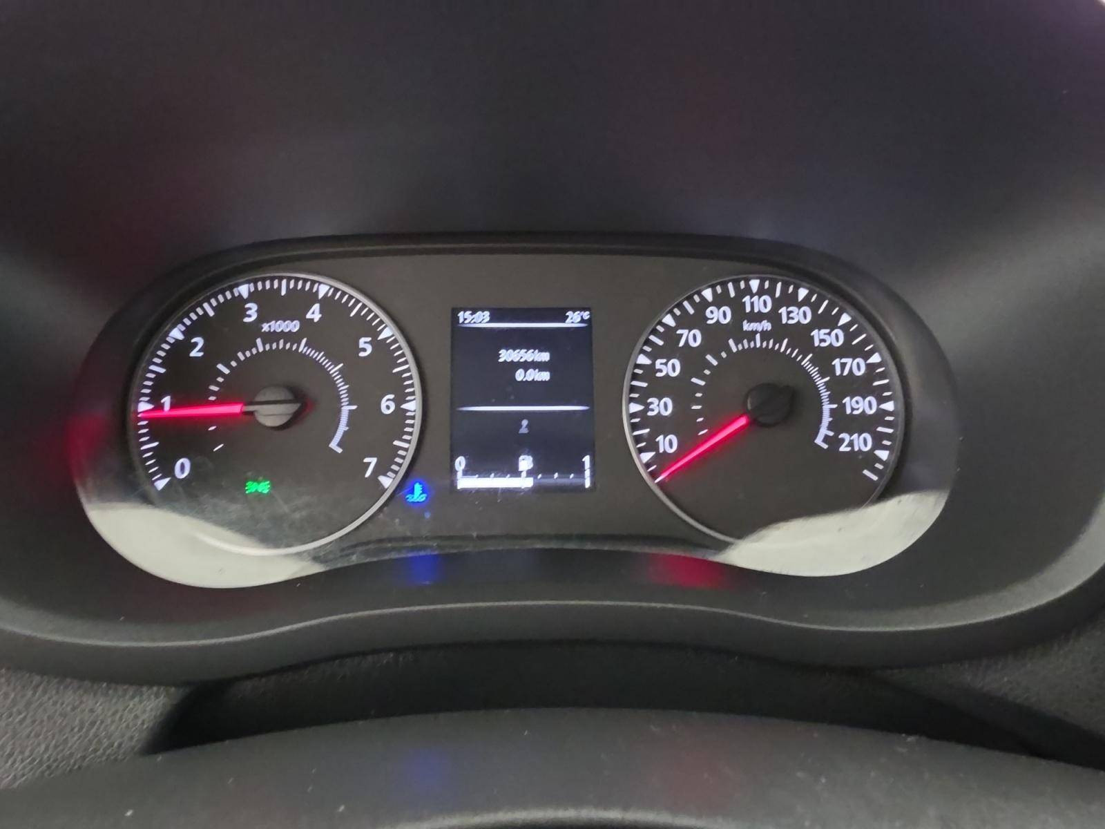 Vente en ligne Renault Master Fourgon MASTER FGN TRAC F3500 L3H3 BLUE DCI 135 au prix de 25 900 €