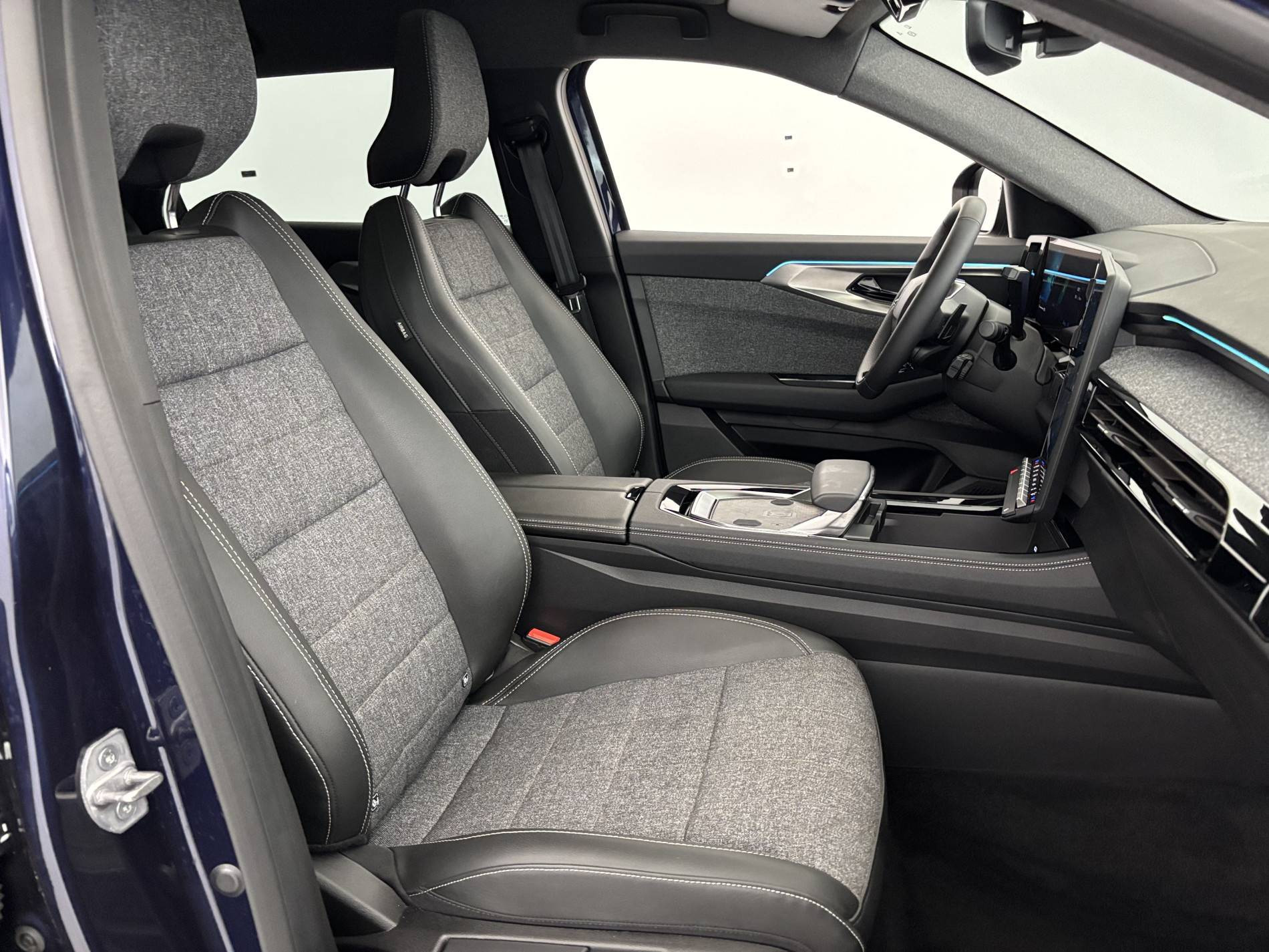 Vente en ligne Renault Espace Espace E-Tech full hybrid 200 GSR2 au prix de 36 121 €