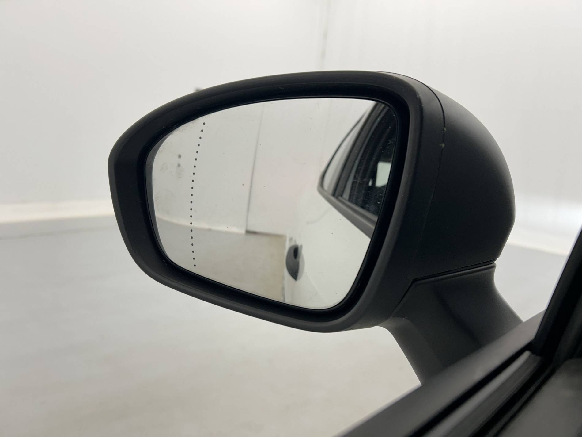 Vente en ligne Renault Clio 5 Clio SCe 65 au prix de 11 990 €