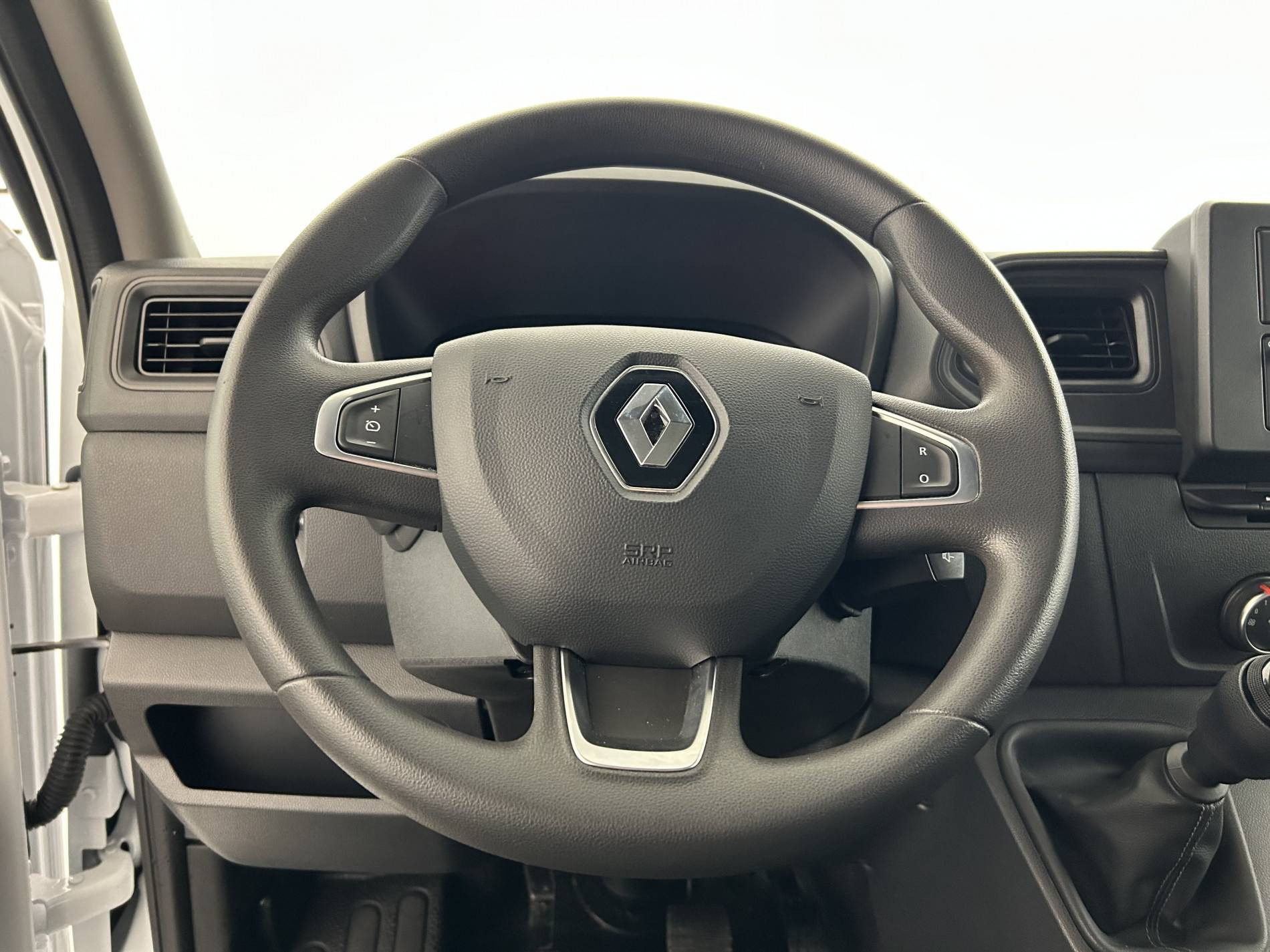 Vente en ligne Renault Master Fourgon MASTER FGN TRAC F3500 L2H2 BLUE DCI 135 au prix de 22 990 €