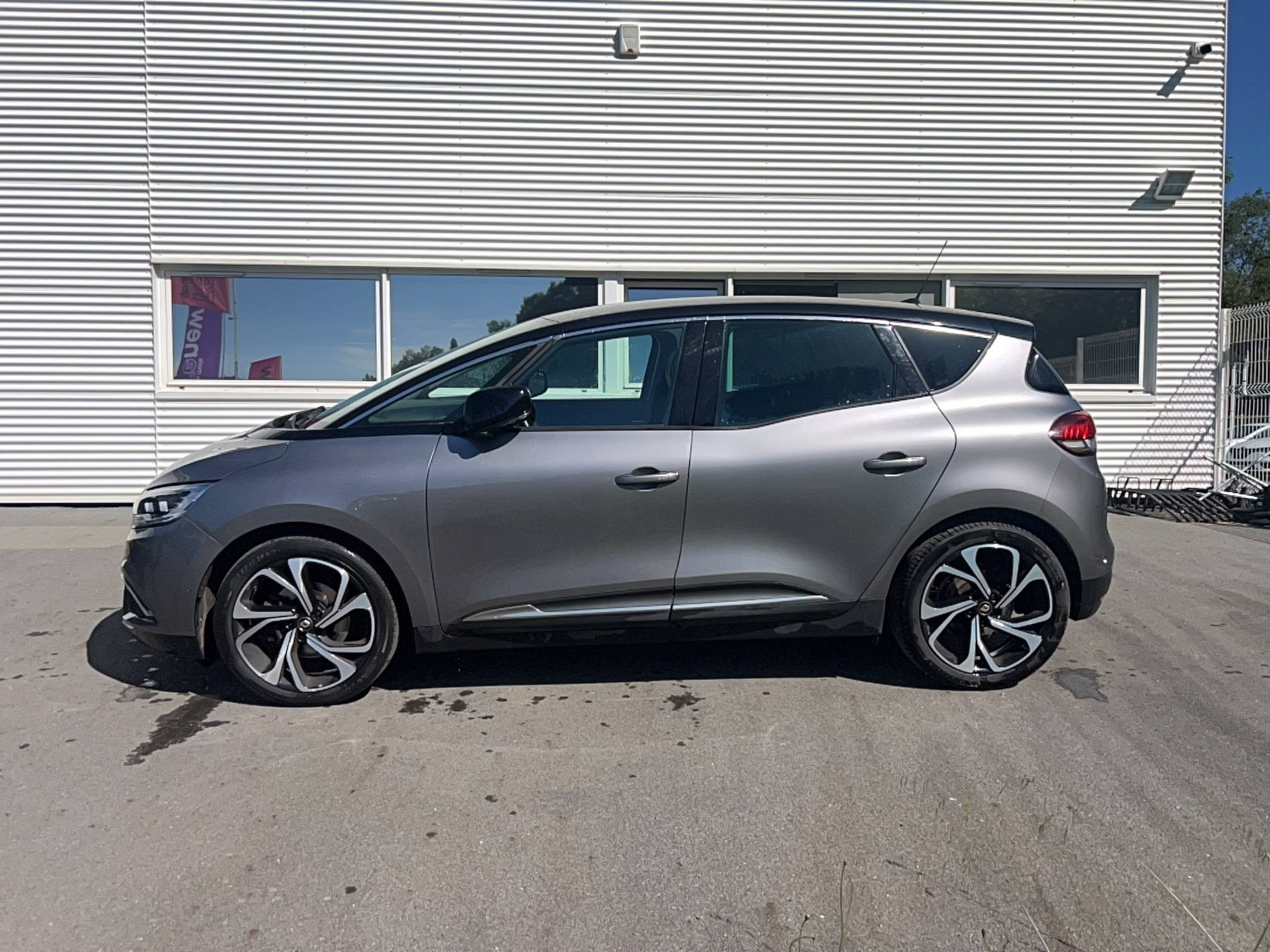 Vente en ligne Renault Scenic 4 Scenic TCe 140 FAP au prix de 15 590 €