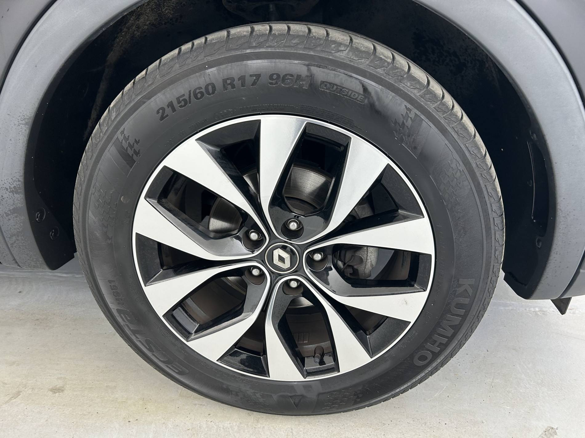 Vente en ligne Renault Arkana  mild hybrid 140 EDC FAP - 22 au prix de 19 990 €