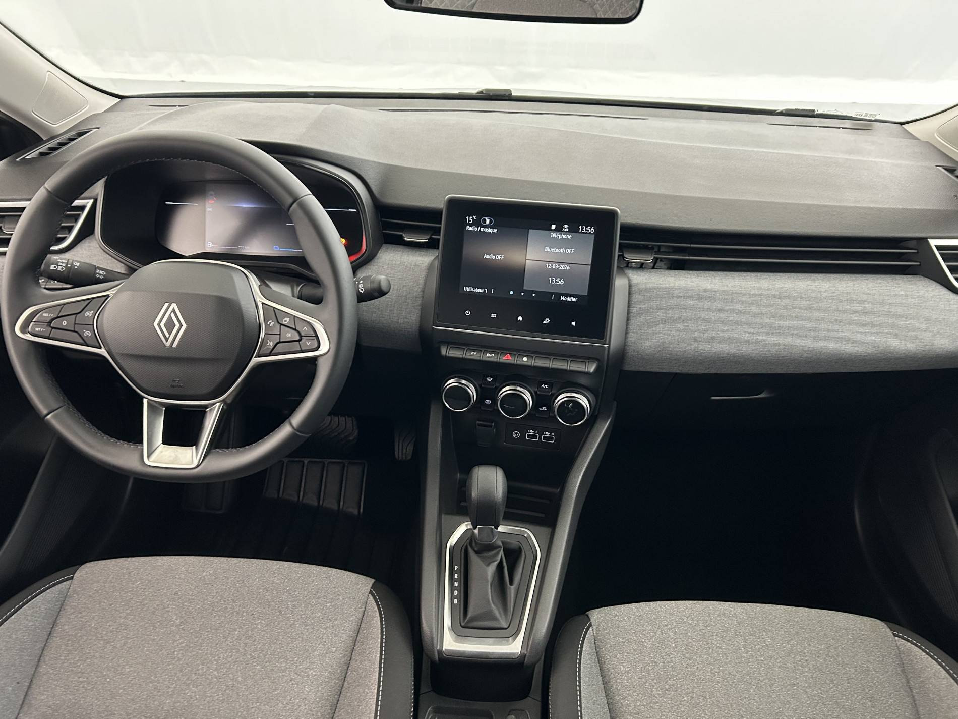 Vente en ligne Renault Clio 5 Clio E-Tech full hybrid 145 ch GSR2 au prix de 19 990 €