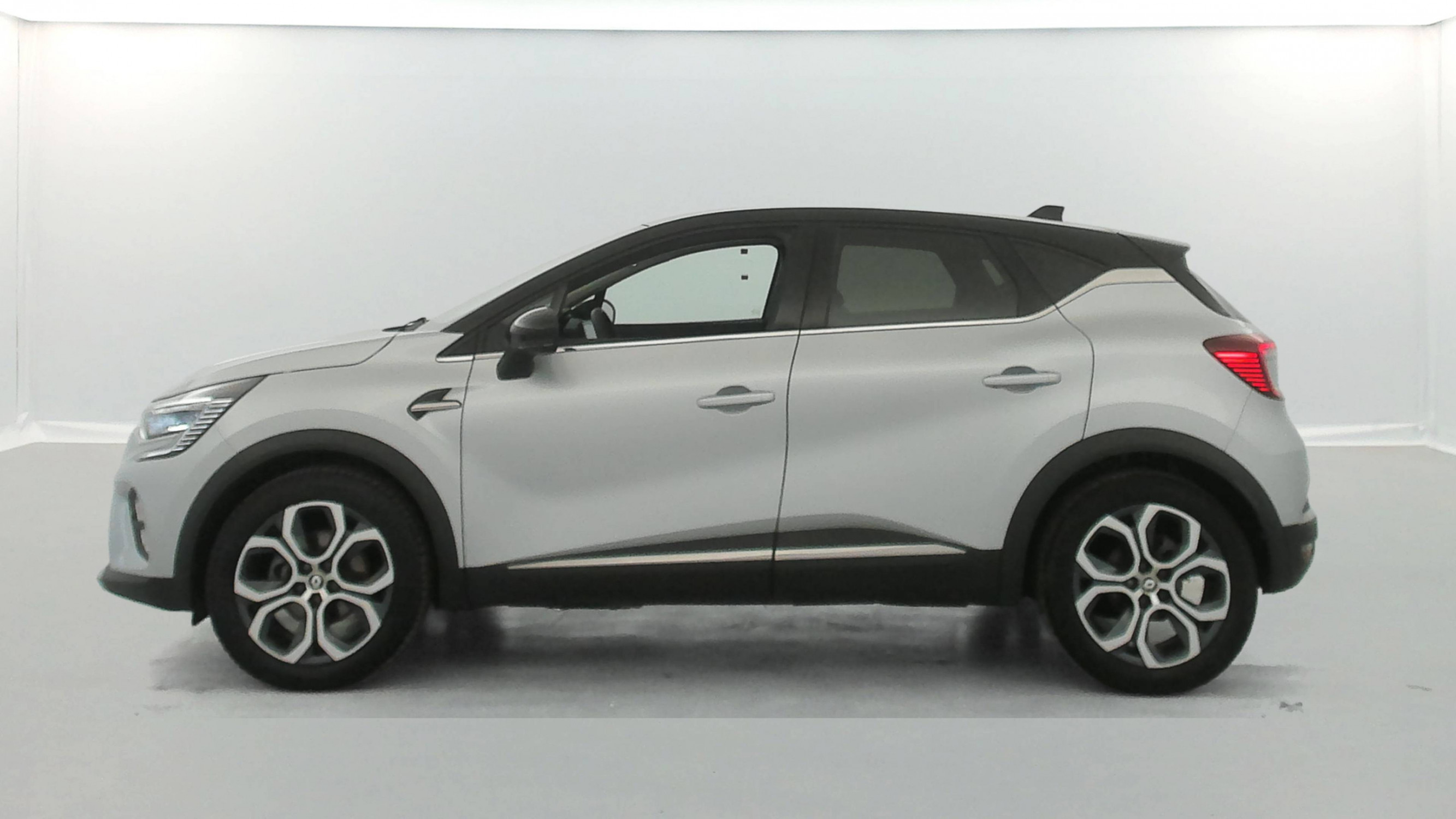 Vente en ligne Renault Captur  E-Tech full hybrid 145 au prix de 19 690 €