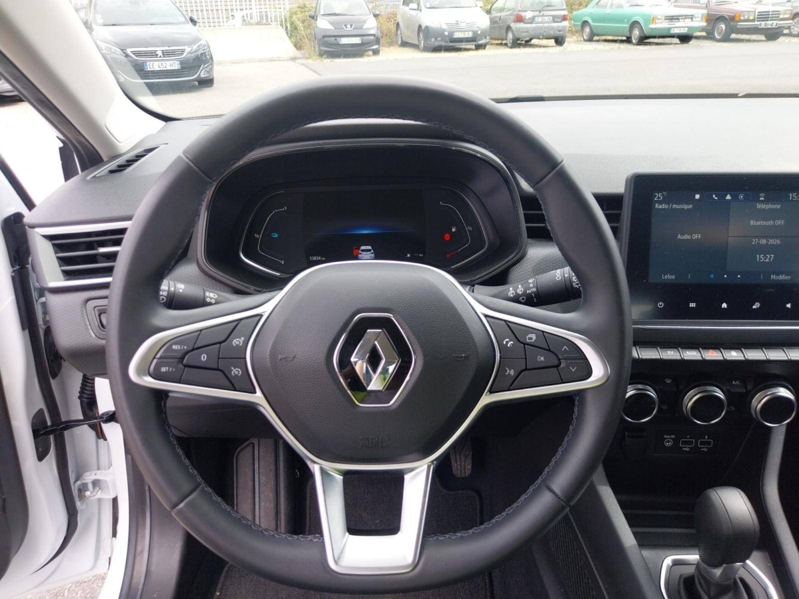 Vente en ligne Renault Clio 5 Clio E-Tech full hybrid 145 au prix de 17 350 €