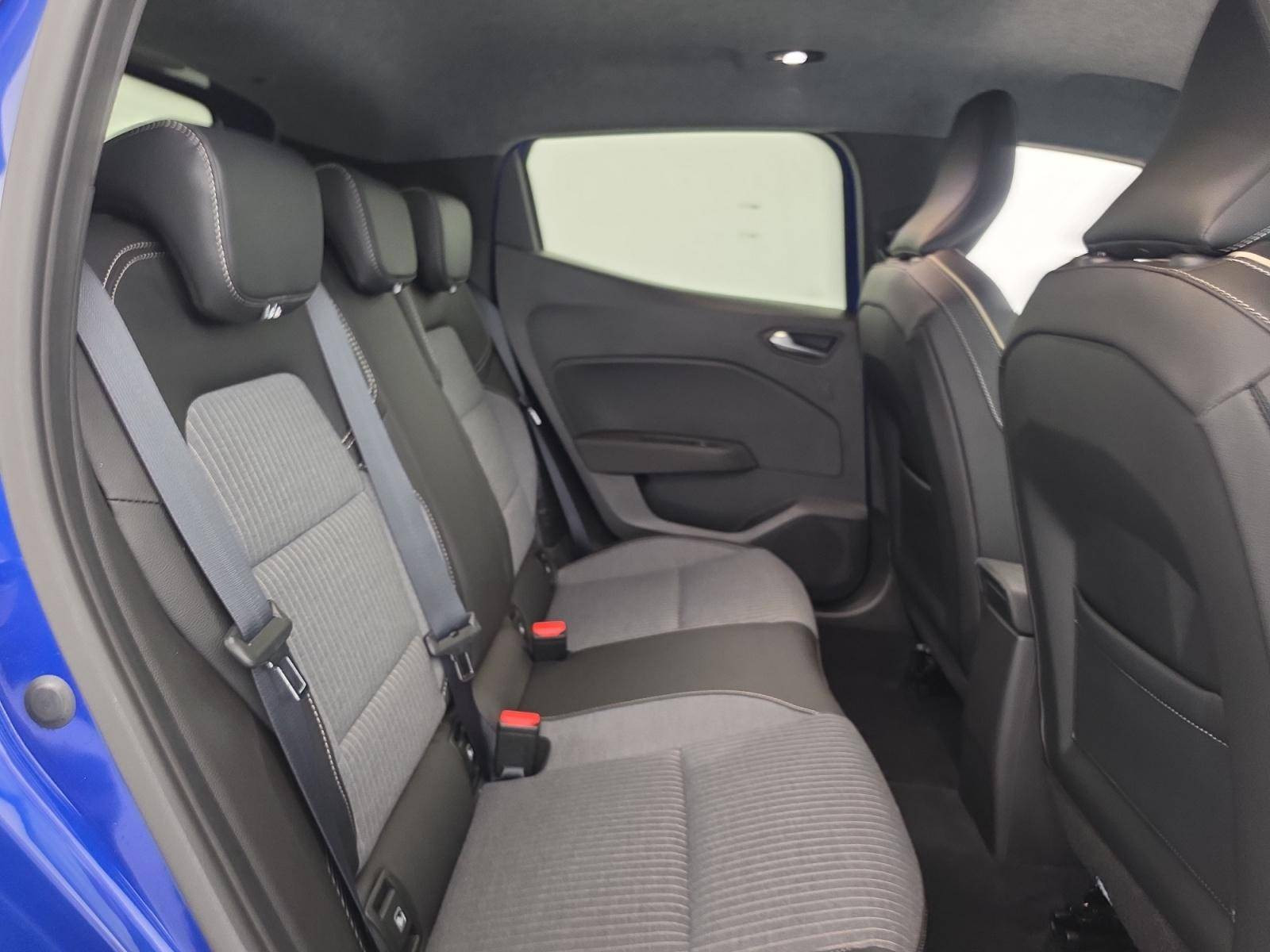 Vente en ligne Renault Clio 5 Clio E-Tech full hybrid 145 au prix de 20 490 €