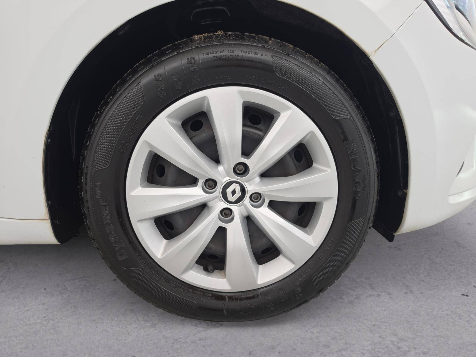 Vente en ligne Renault Clio 5 Clio SCe 65 au prix de 12 990 €