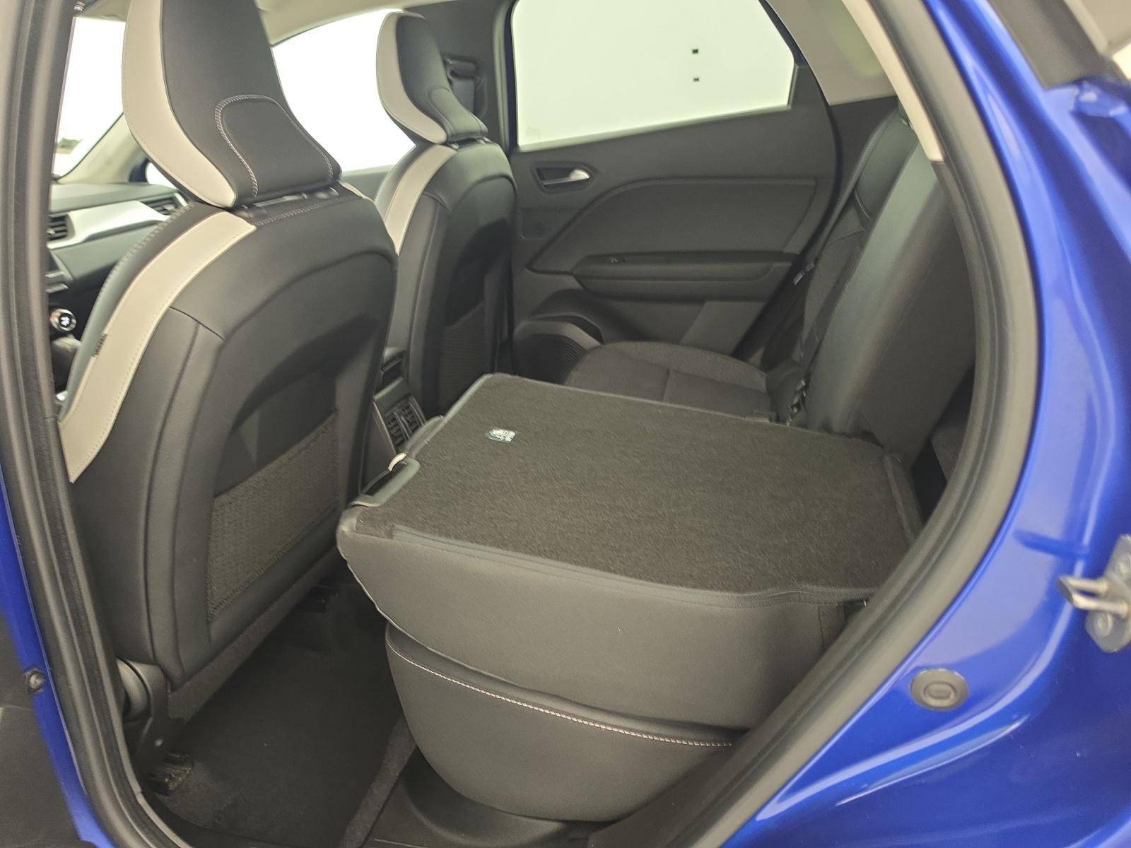 Vente en ligne Renault Captur  mild hybrid 160 EDC au prix de 19 490 €