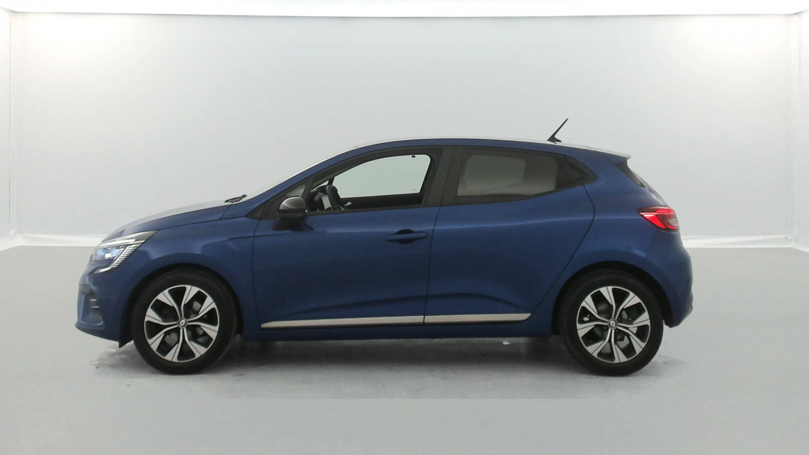 Vente en ligne Renault Clio 5 Clio TCe 100 GPL au prix de 14 990 €