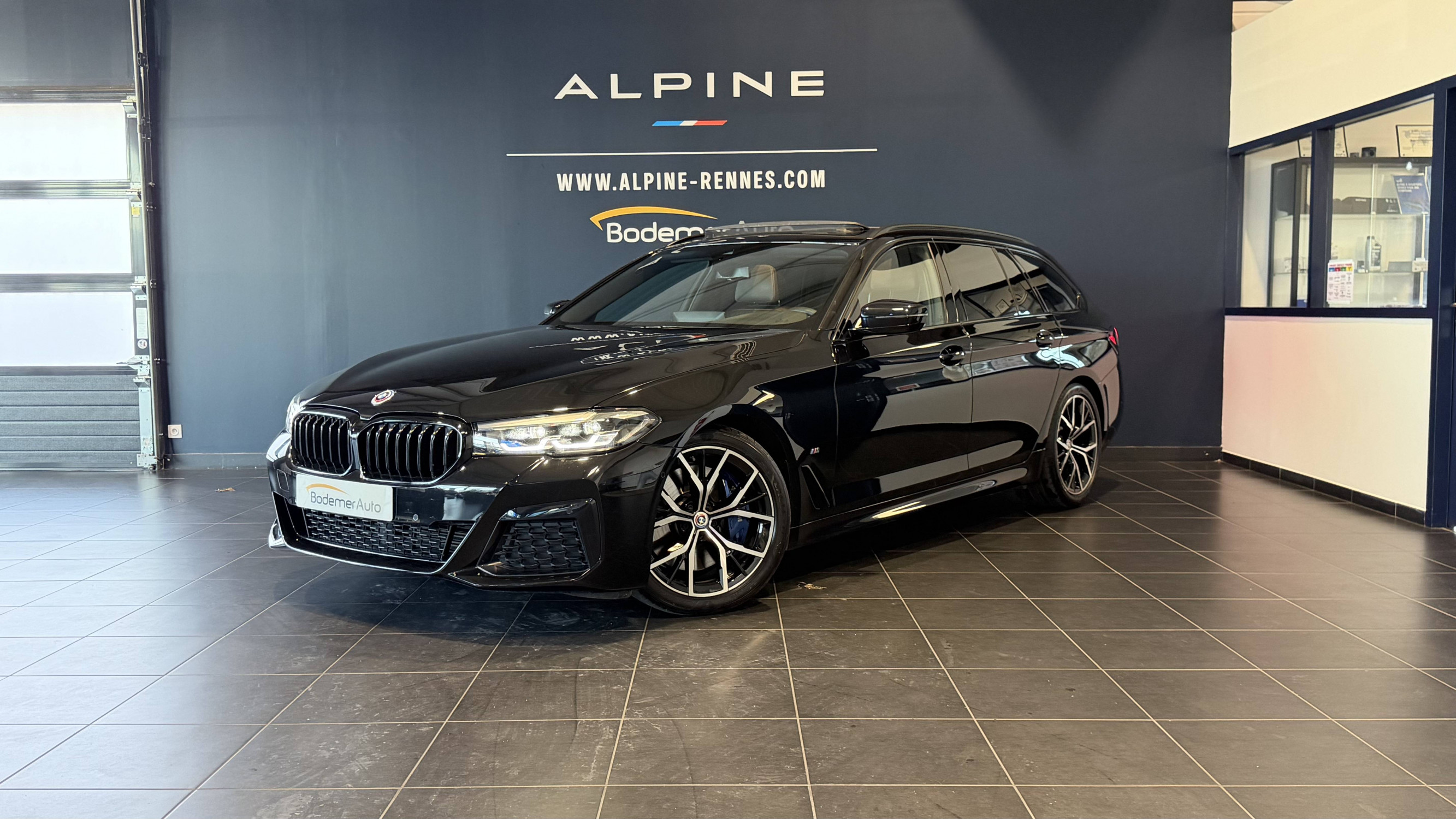 Bmw Série 5 Touring 530d TwinPower Turbo xDrive 249 ch BVA8 occasion de 2023 en vente à Rennes