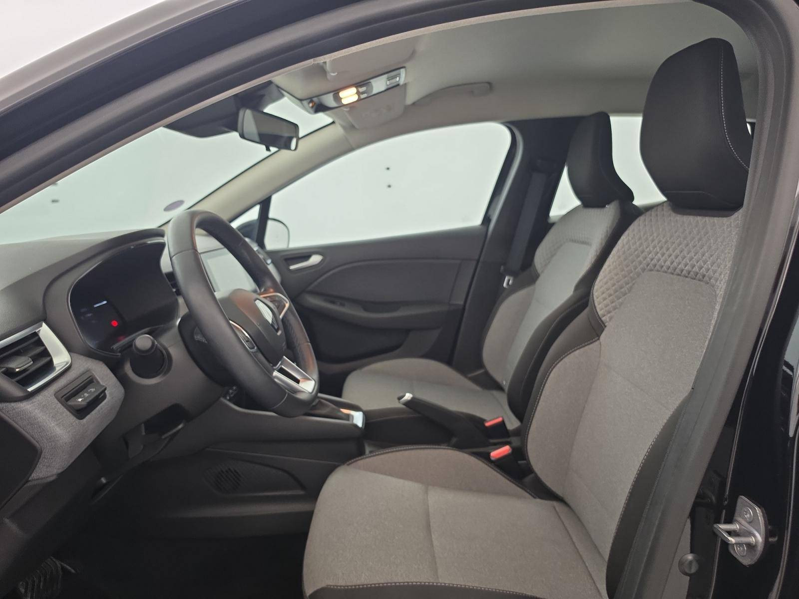 Vente en ligne Renault Clio 5 Clio E-Tech full hybrid 145 au prix de 16 490 €