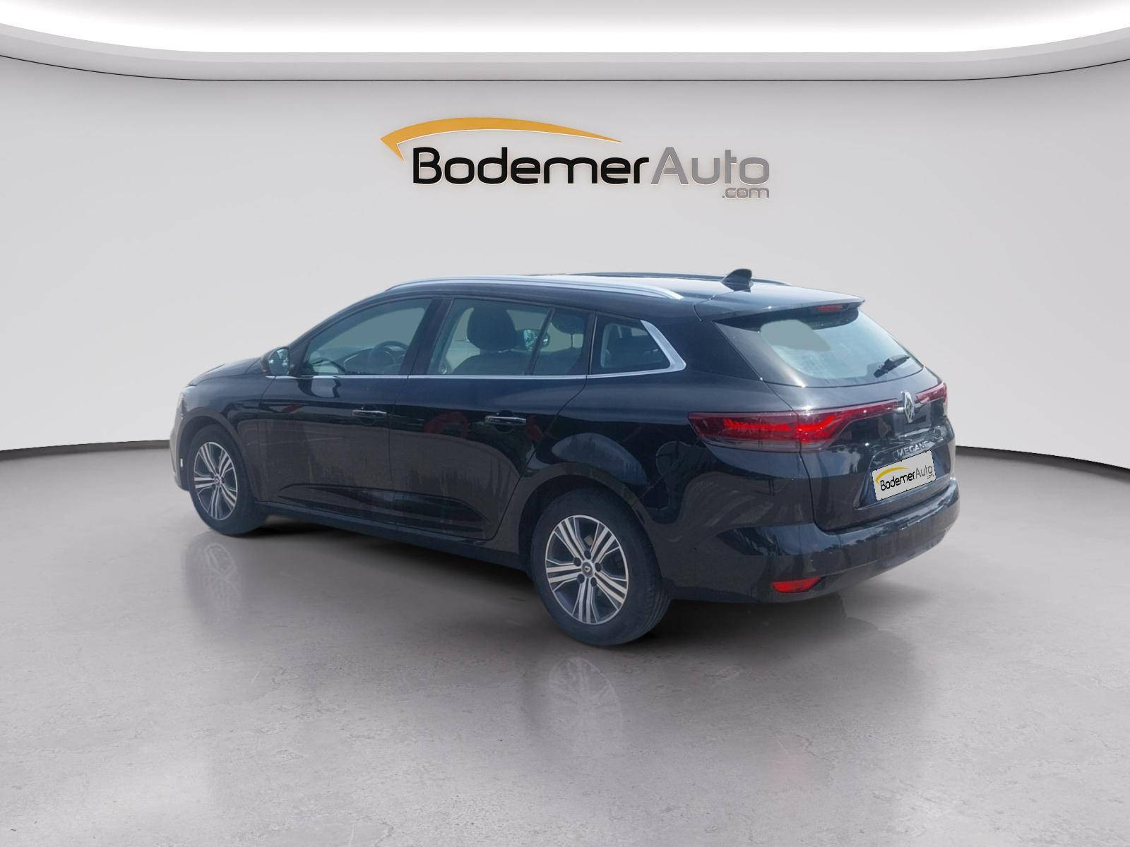 Vente en ligne Renault Megane 4 Estate  Blue dCi 115 EDC au prix de 16 990 €