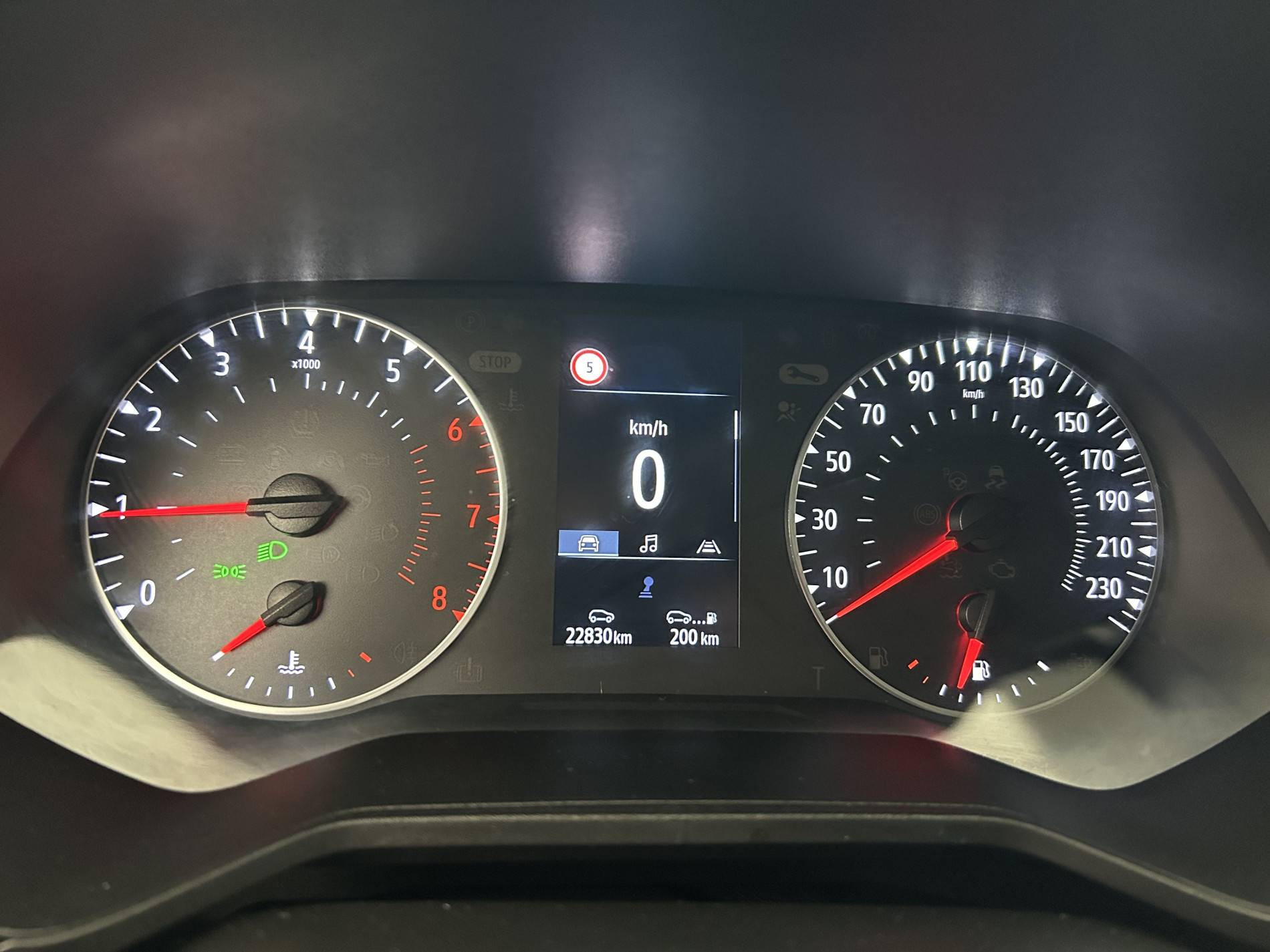 Vente en ligne Renault Clio 5 Clio SCe 65 - 21N au prix de 12 470 €