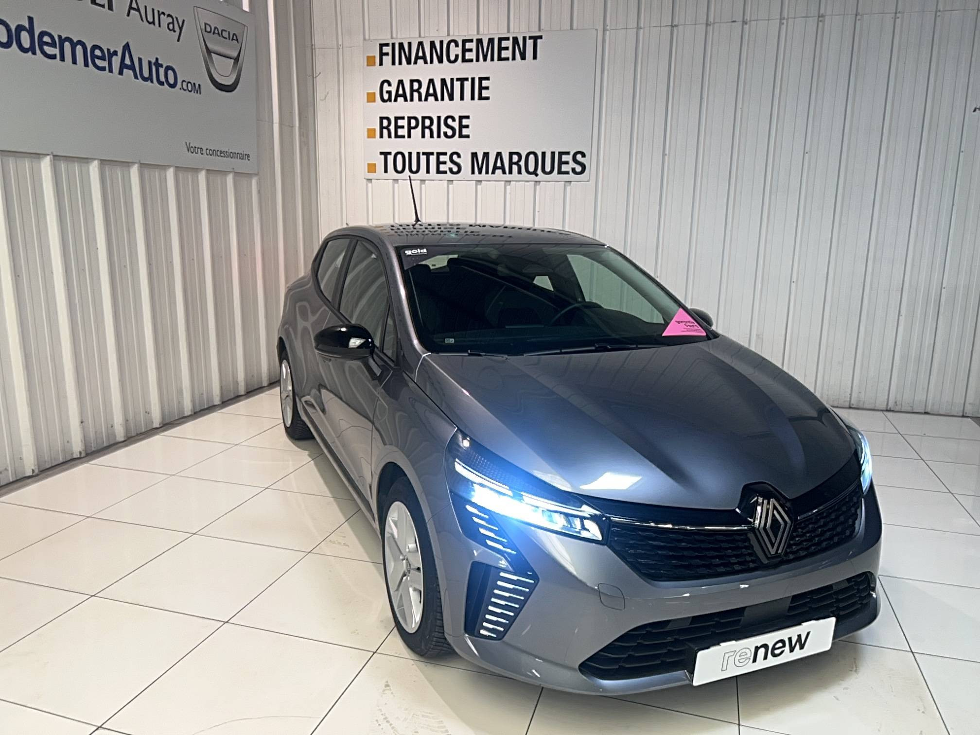 Vente en ligne Renault Clio 5 Clio TCe 90 ch GSR2 au prix de 16 490 €