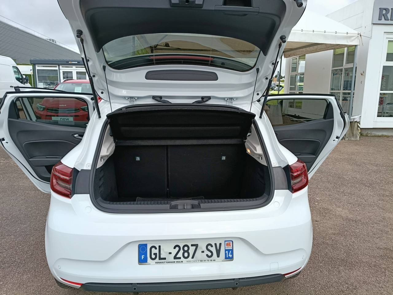 Vente en ligne Renault Clio 5 Clio E-Tech full hybrid 145 au prix de 16 490 €