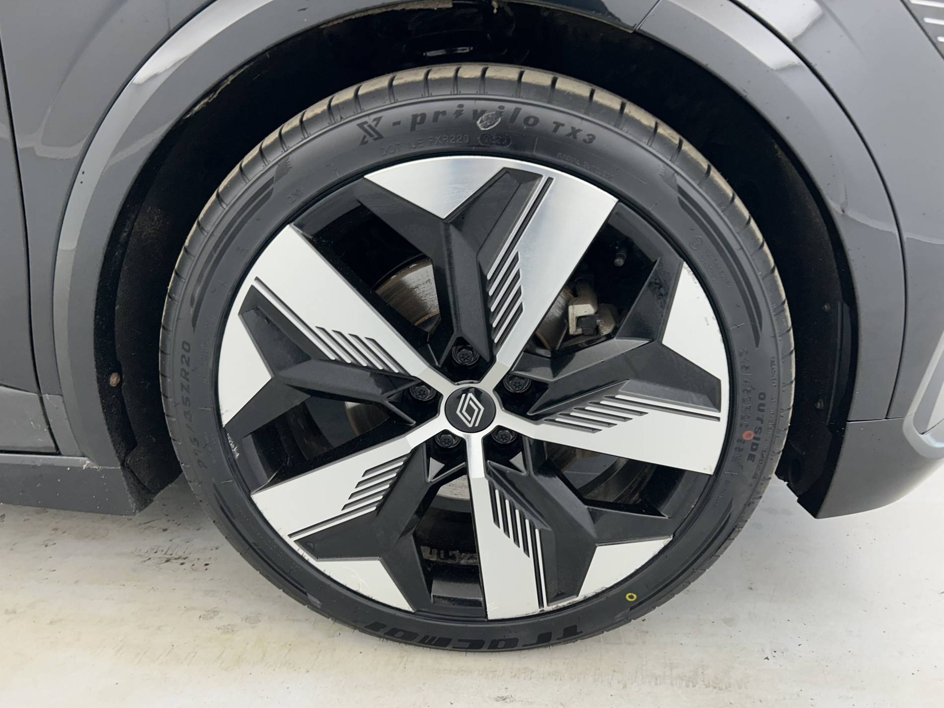 Vente en ligne Renault Megane E-Tech  EV60 220 ch super charge au prix de 21 990 €